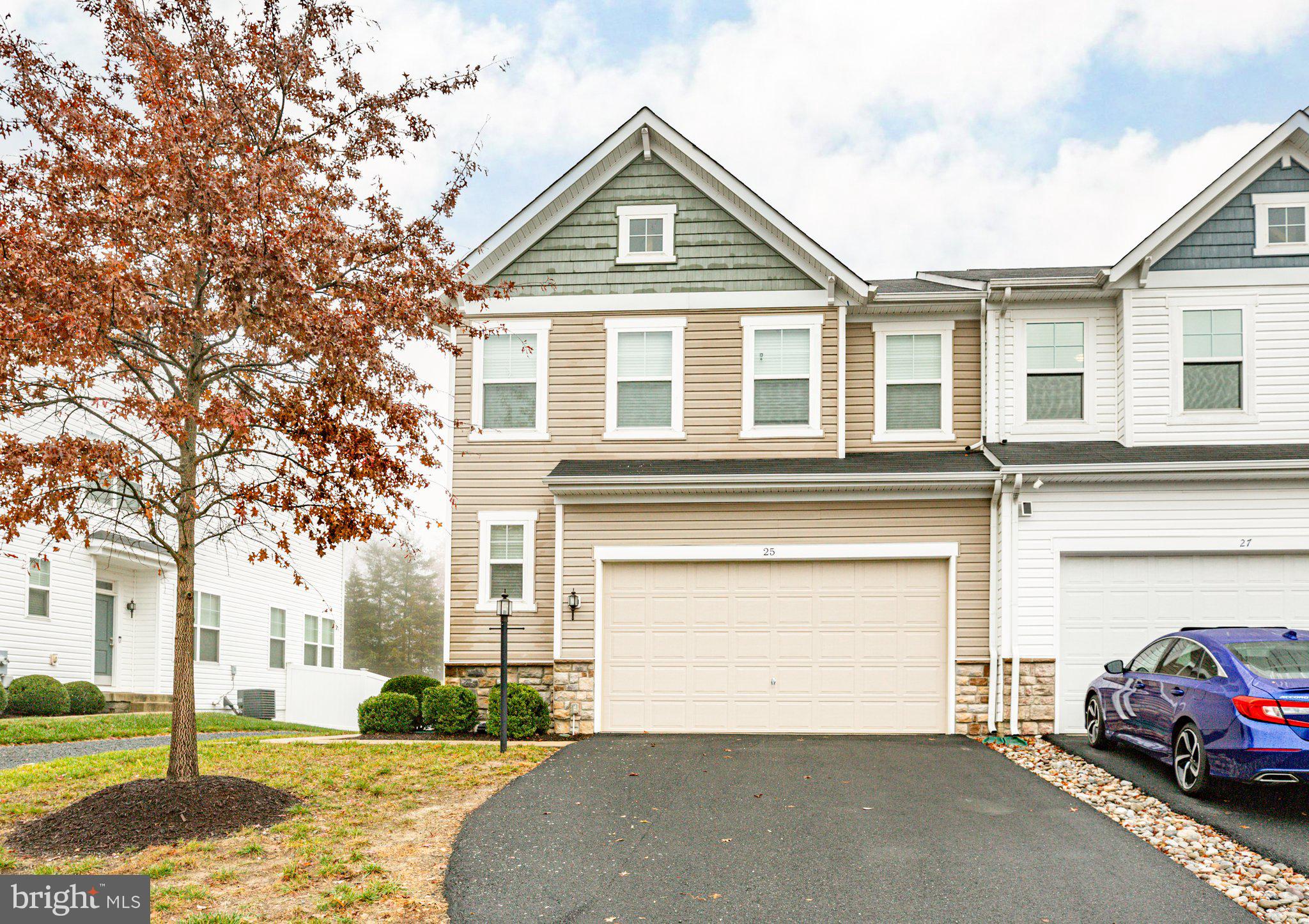 WELLSPRING HILLS - Residential