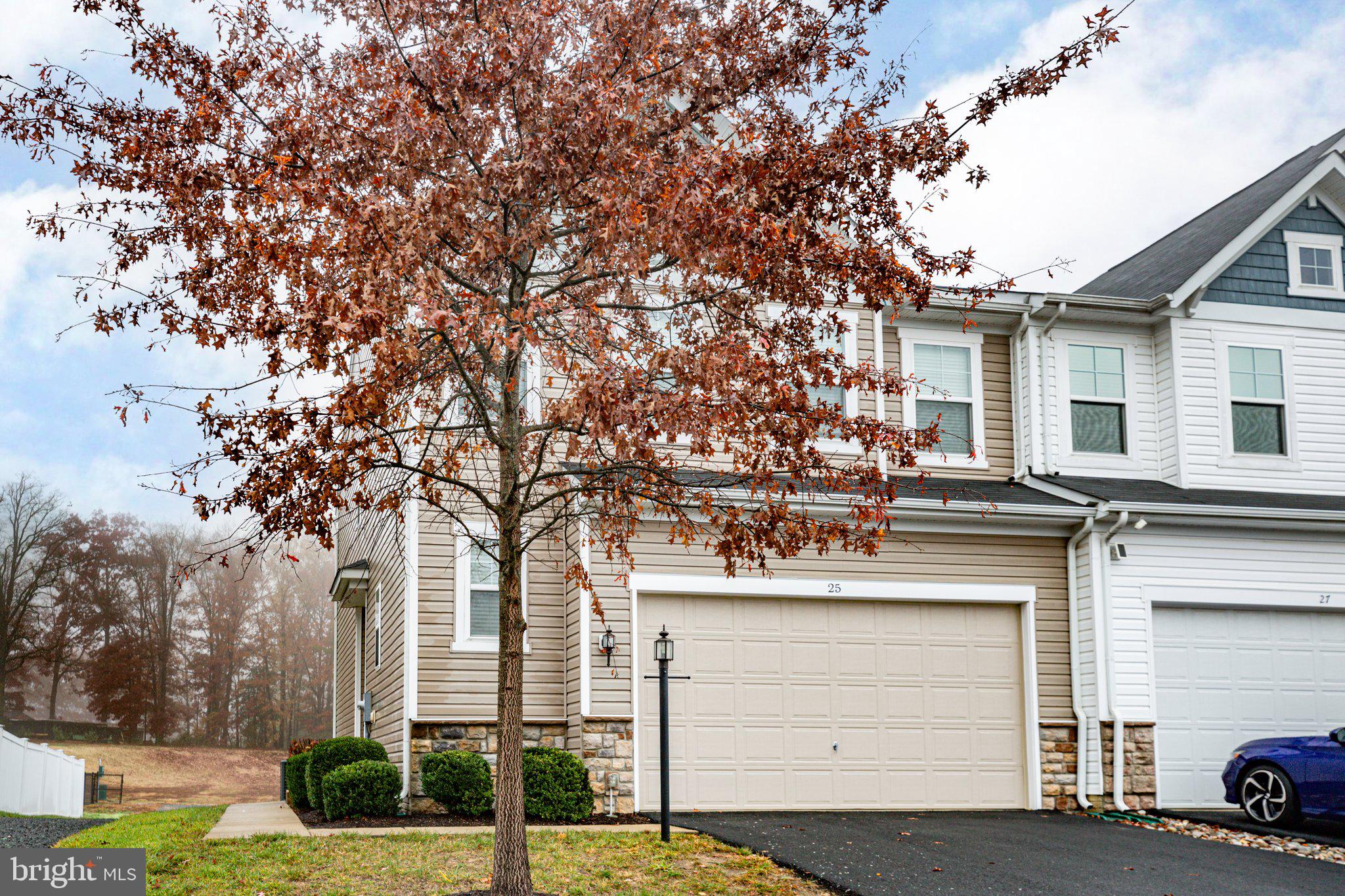 WELLSPRING HILLS - Residential