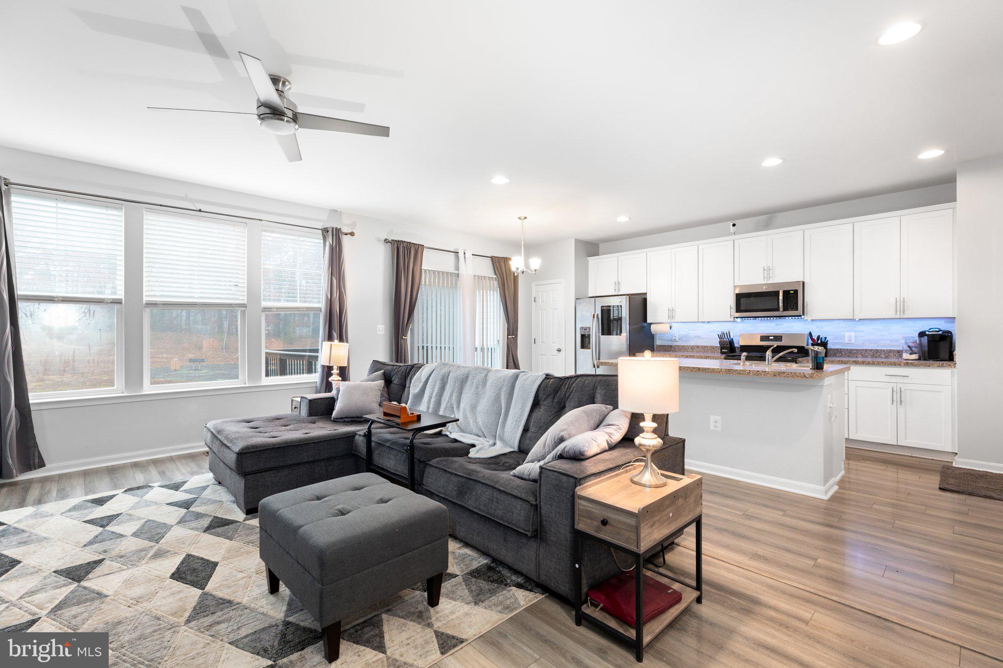 WELLSPRING HILLS - Residential