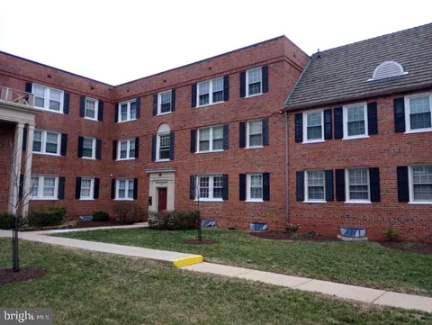 2107 Fort Davis Street SE Unit 201, Washington, DC MLS: DCDC2195940