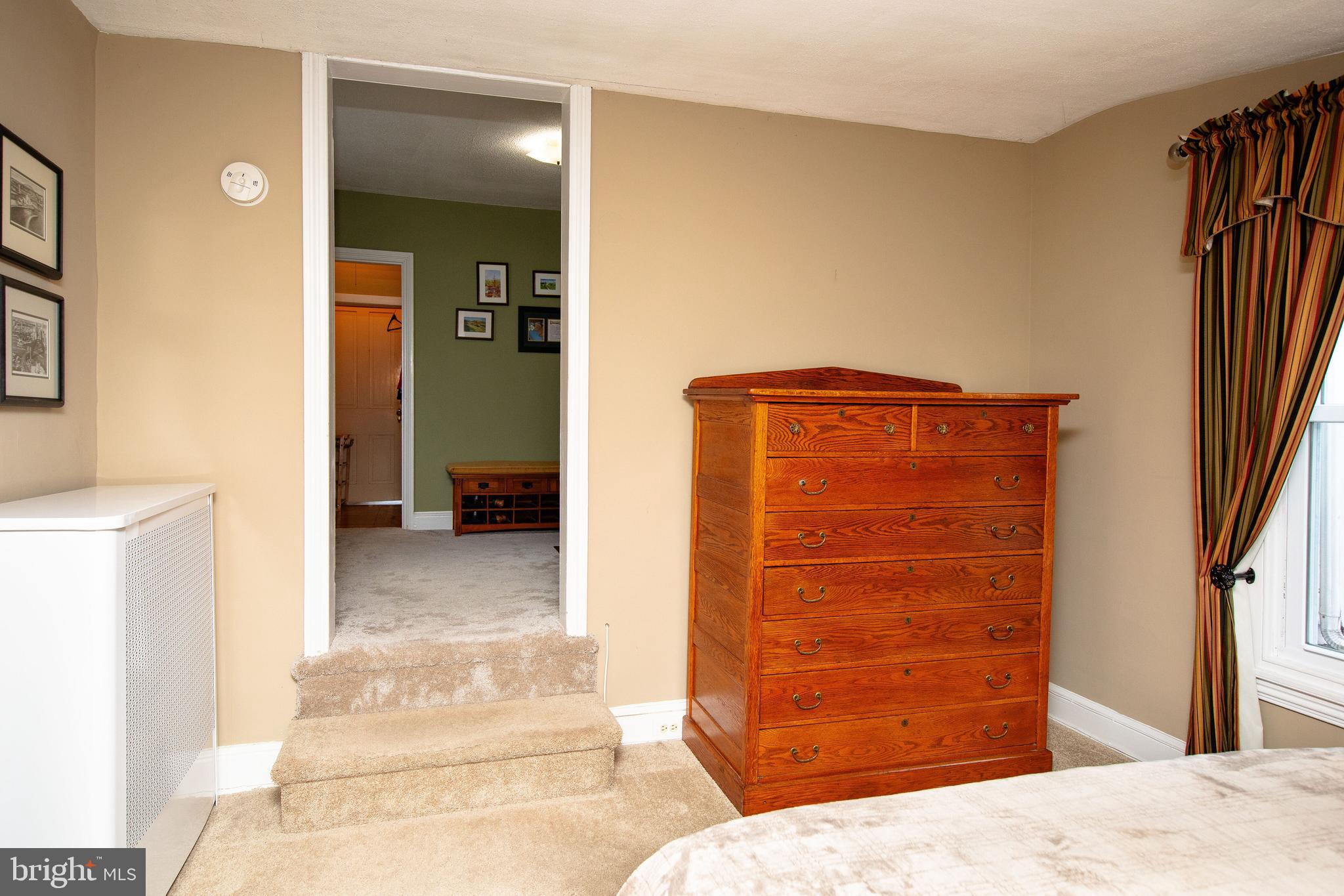 ROXBOROUGH - Residential