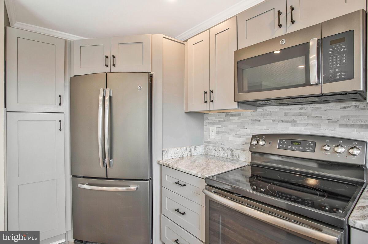 RICHFIELD STATION VILLAGE - Residential