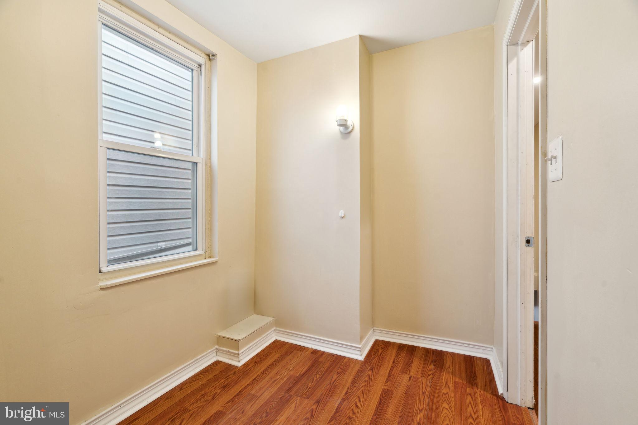 WEST KENSINGTON - Residential