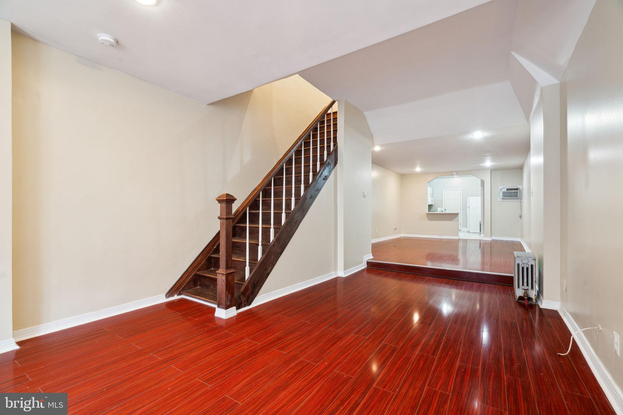 WEST KENSINGTON - Residential