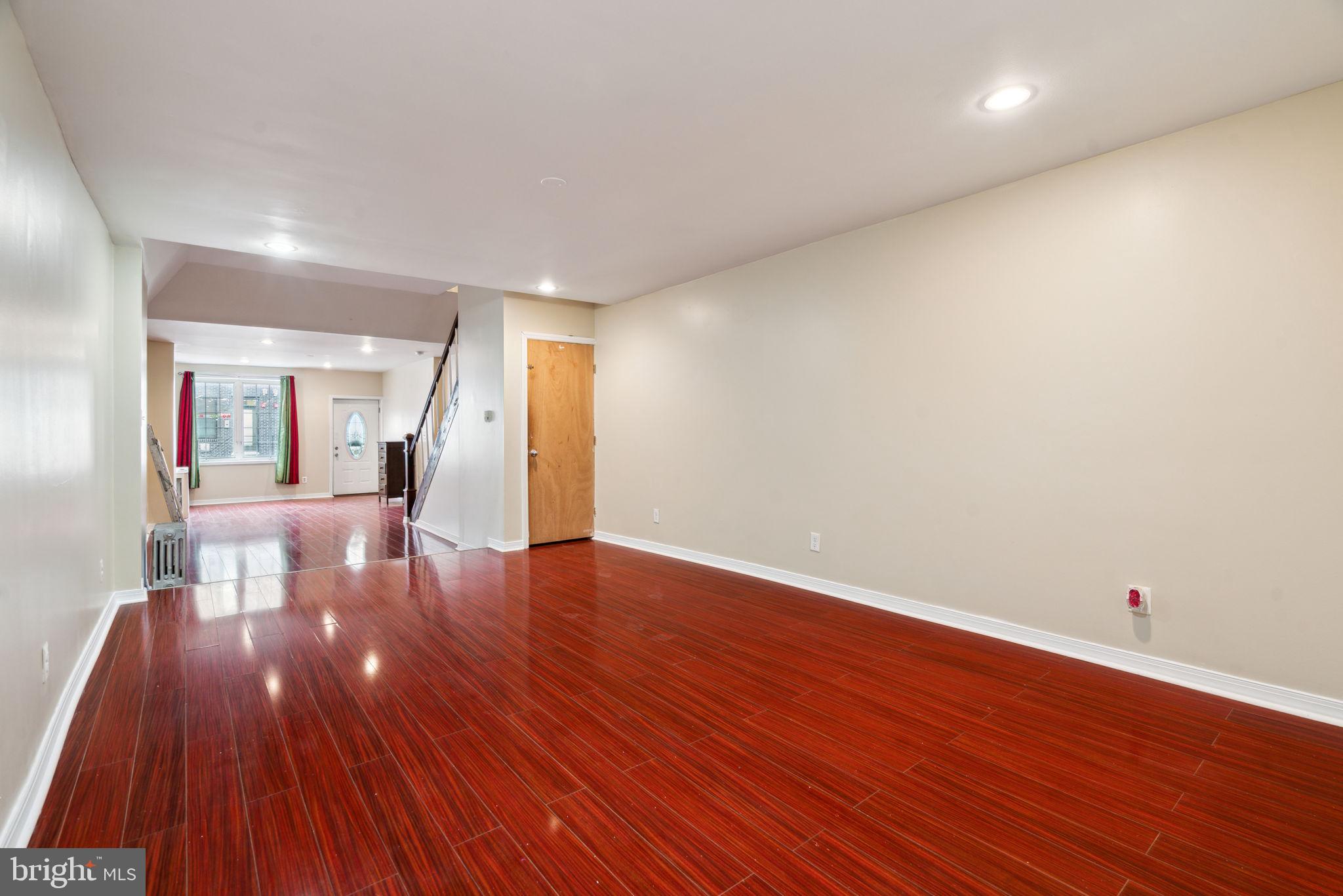 WEST KENSINGTON - Residential