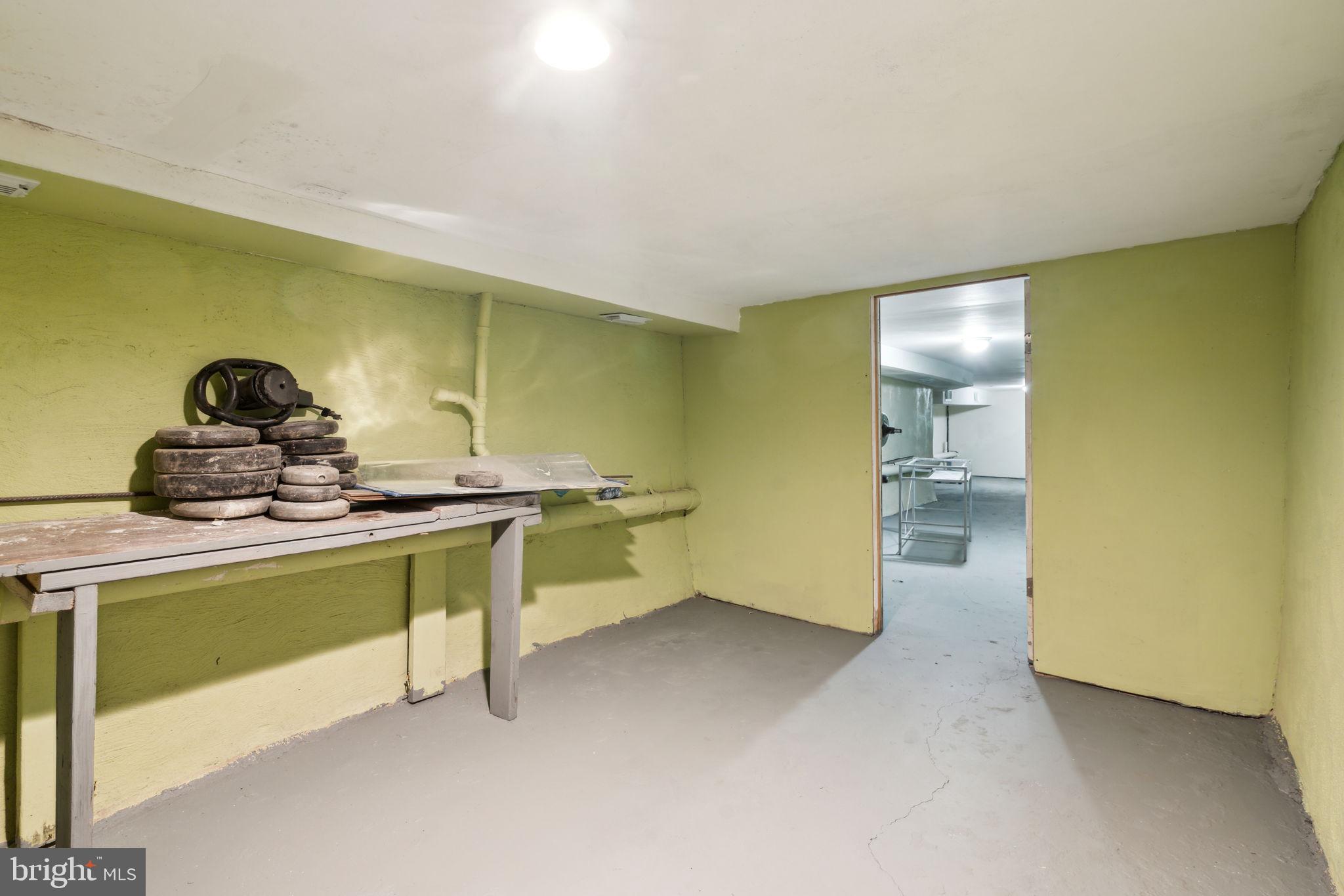 WEST KENSINGTON - Residential