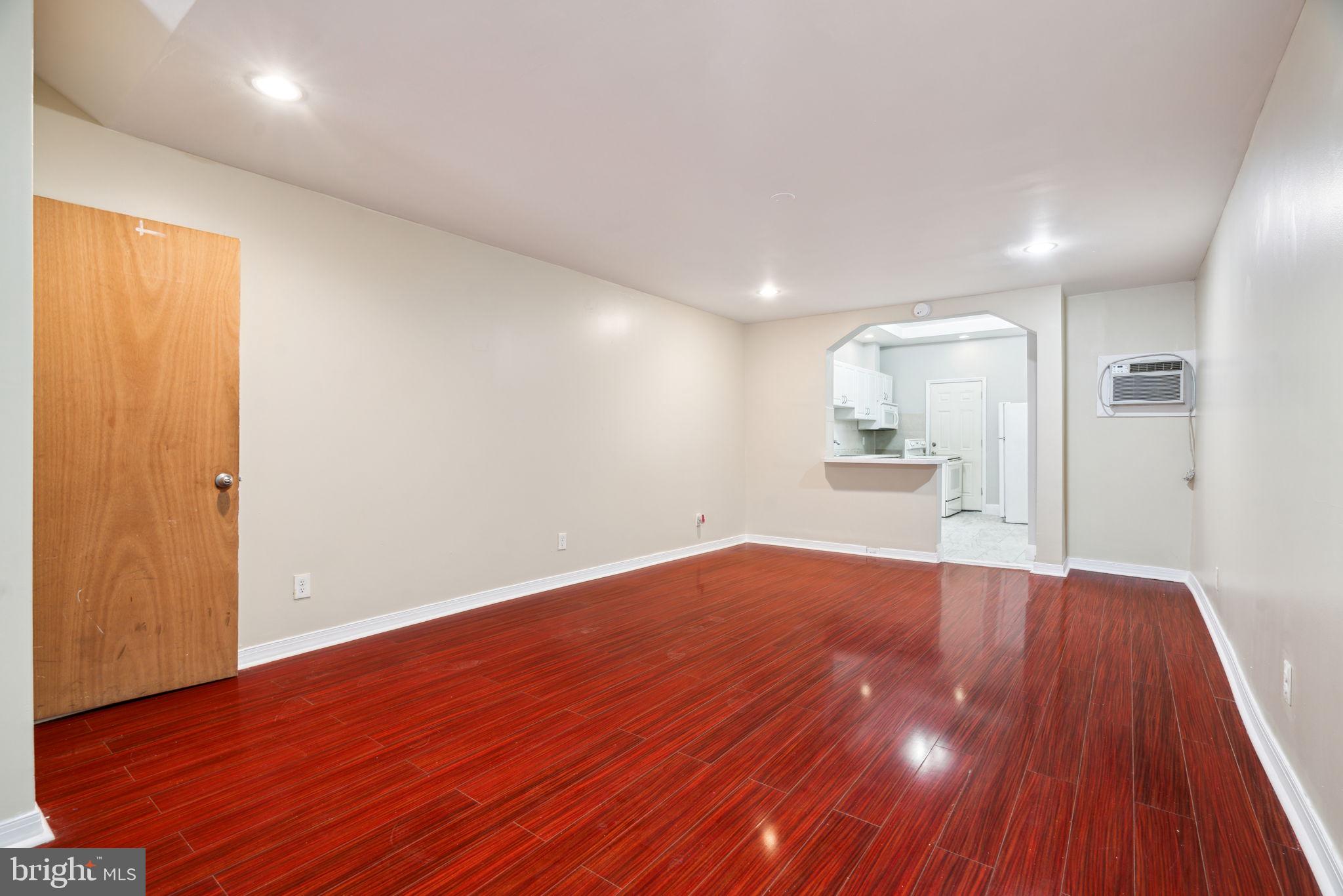 WEST KENSINGTON - Residential