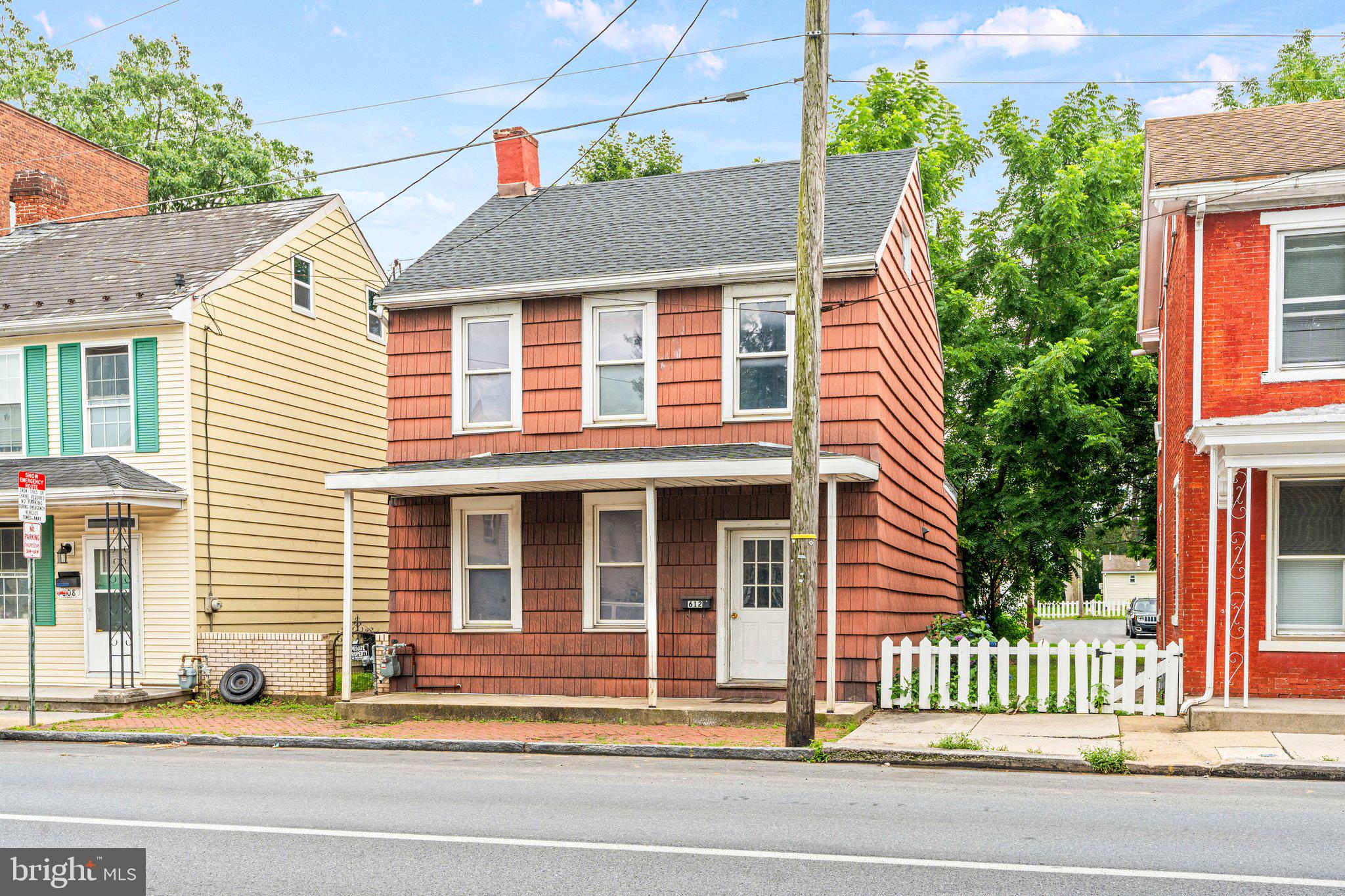 612 WALNUT STREET