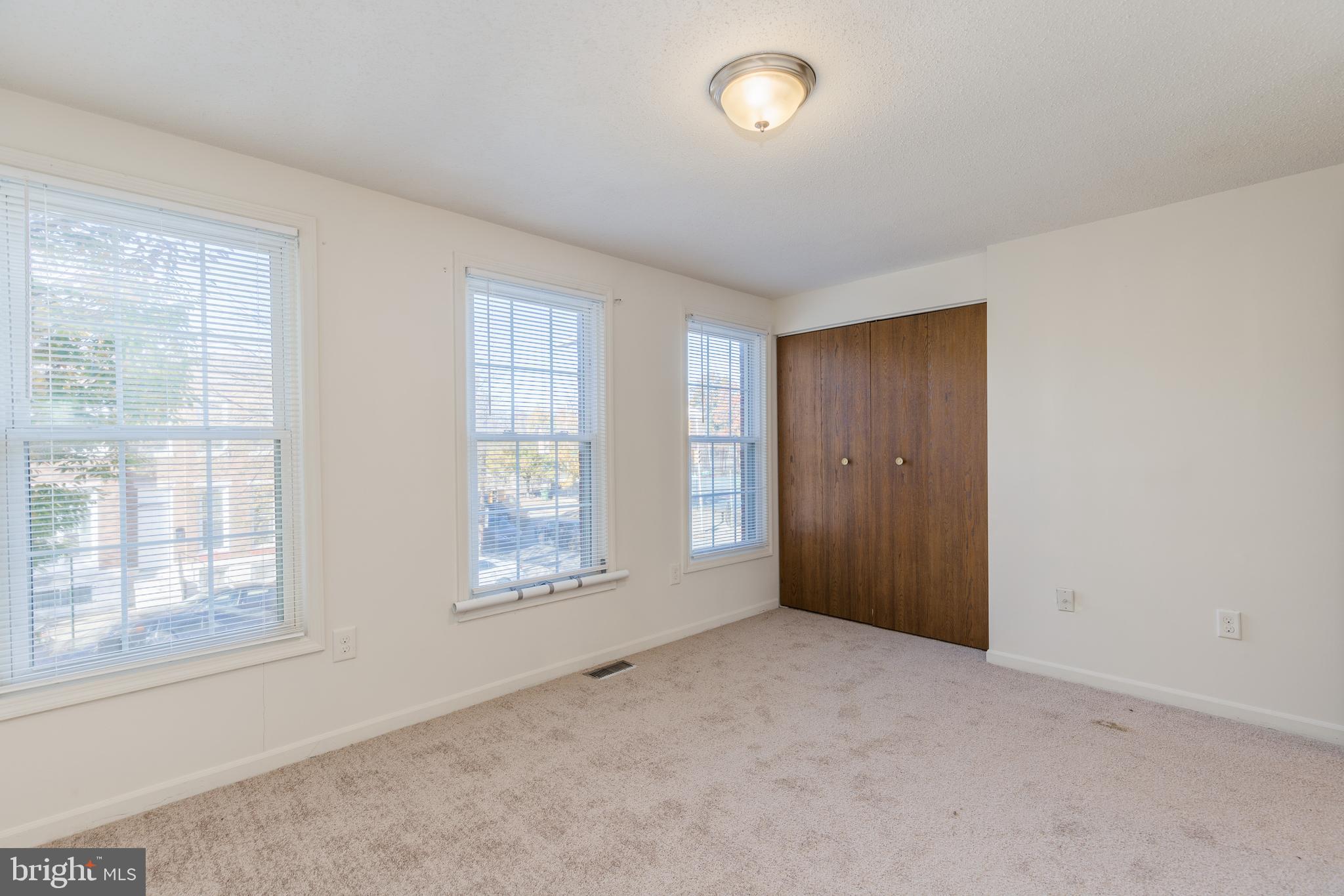 SANDTOWN-WINCHESTER - Residential