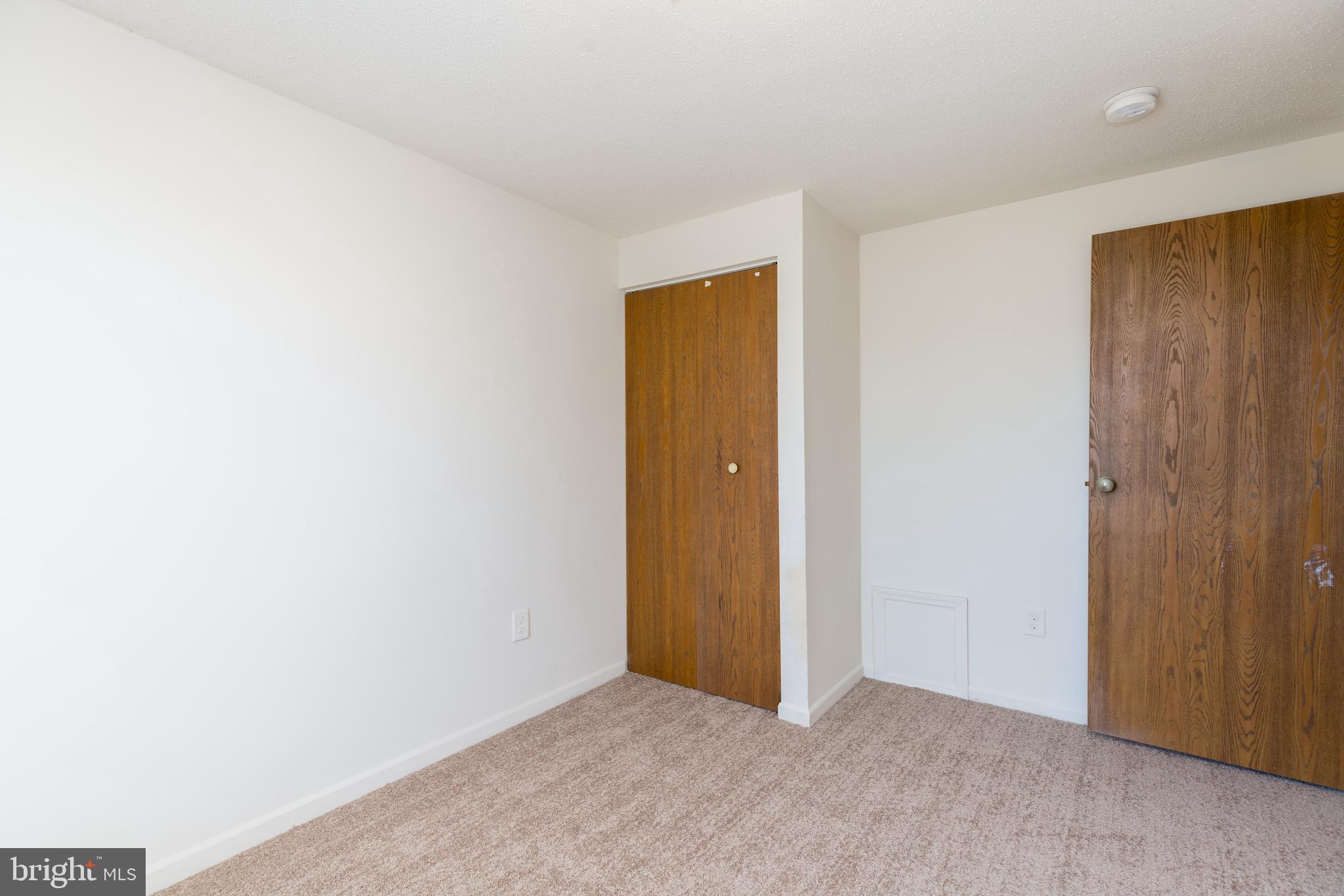 SANDTOWN-WINCHESTER - Residential