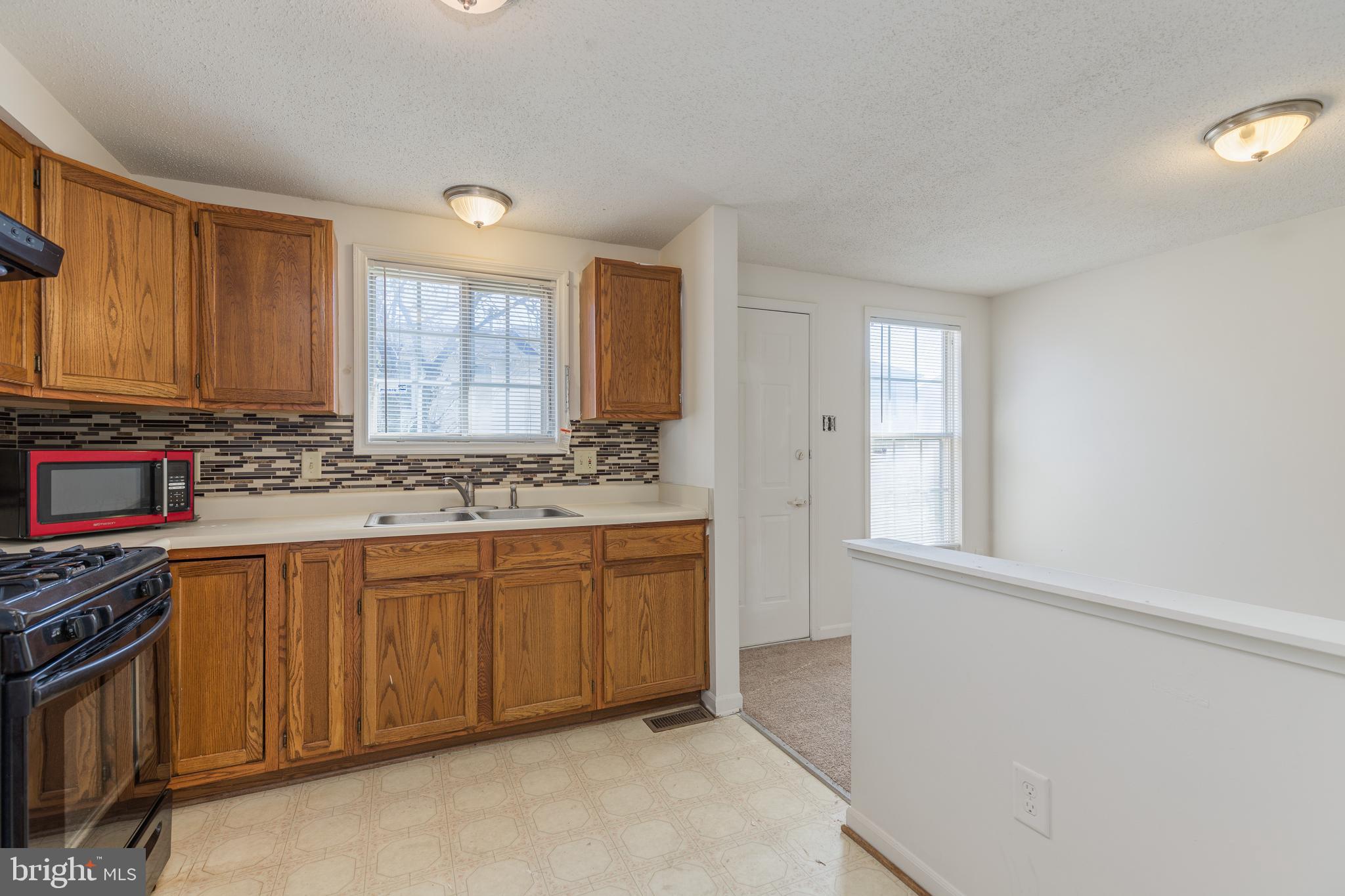 SANDTOWN-WINCHESTER - Residential