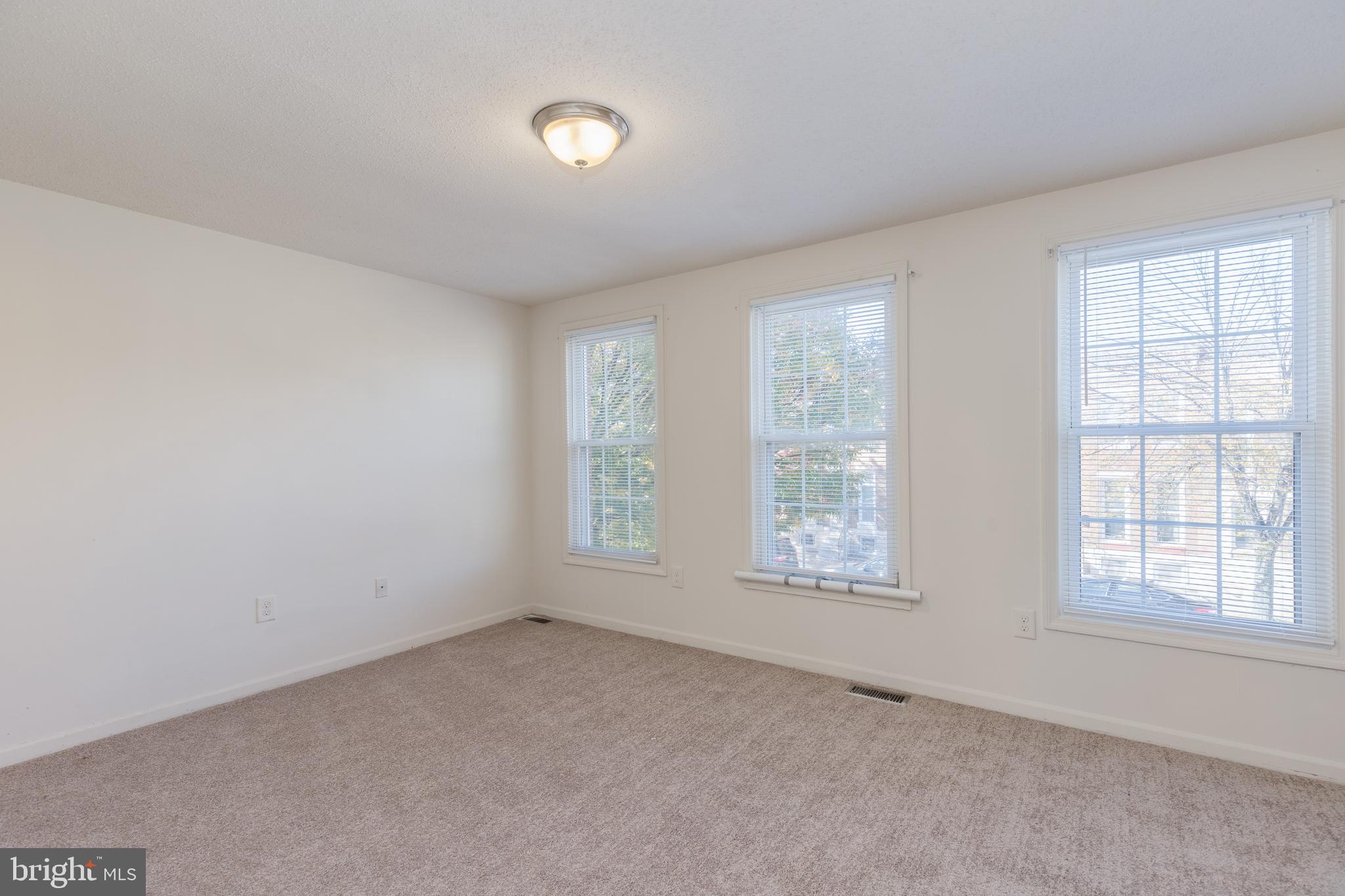 SANDTOWN-WINCHESTER - Residential