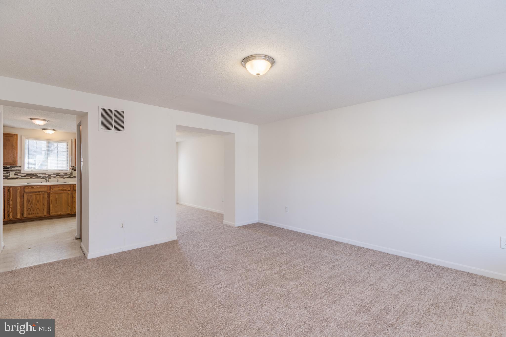 SANDTOWN-WINCHESTER - Residential