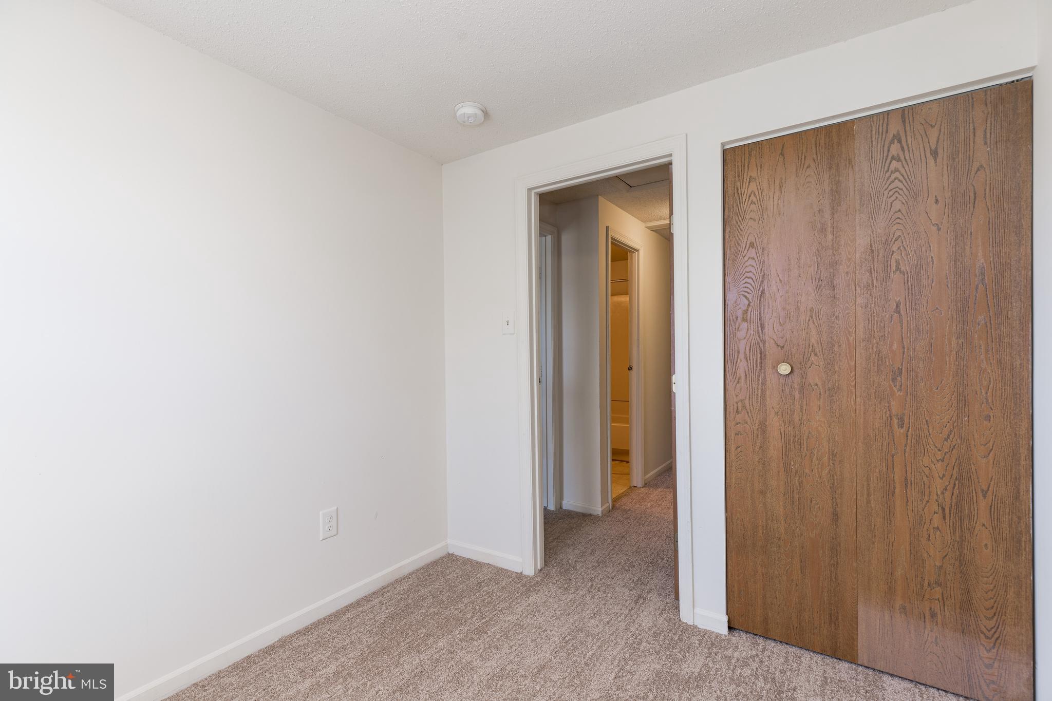 SANDTOWN-WINCHESTER - Residential