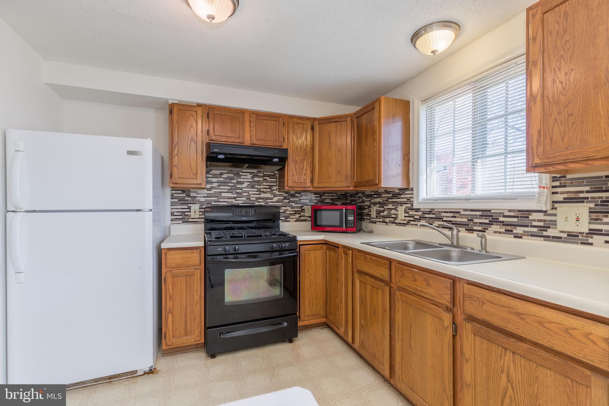 SANDTOWN-WINCHESTER - Residential