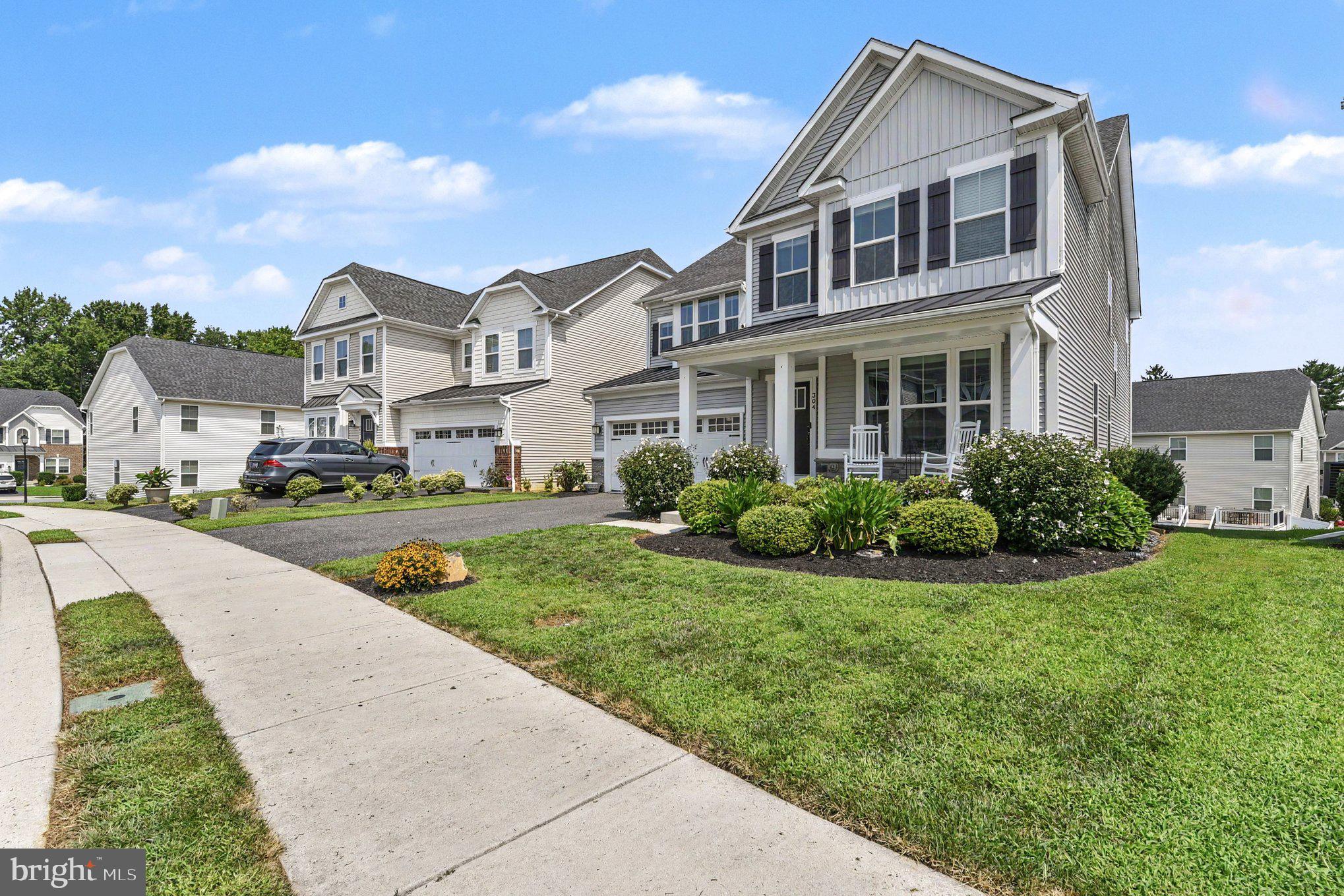 304 SUNRISE COURT
