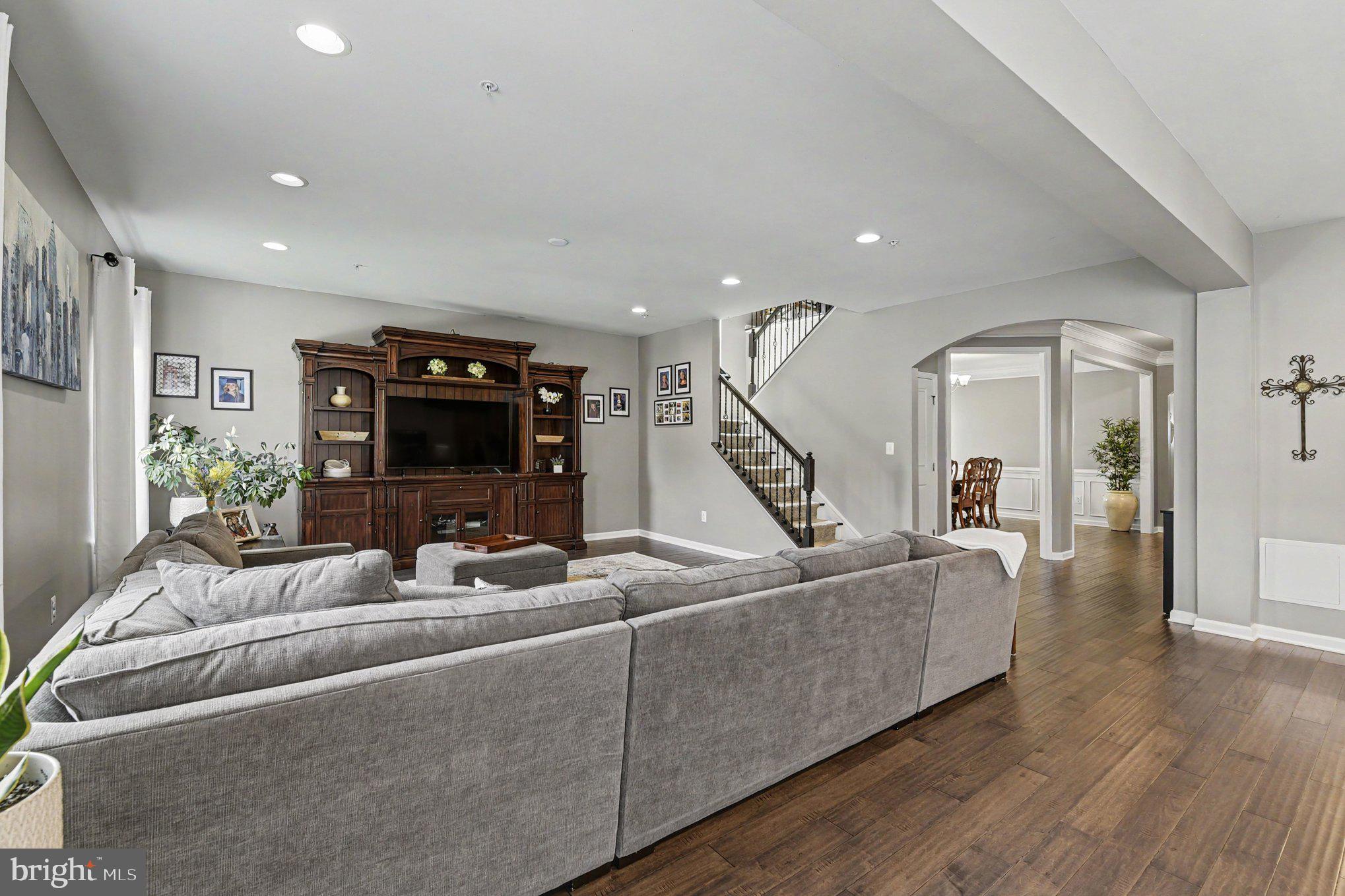 304 SUNRISE COURT