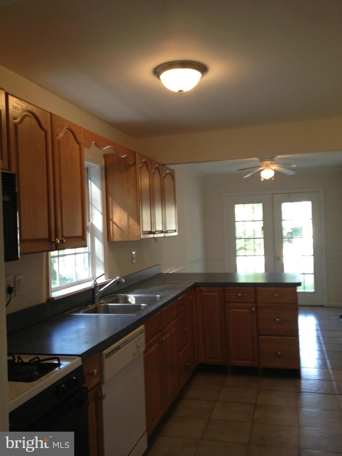 MANASSAS PARK - Residential Lease