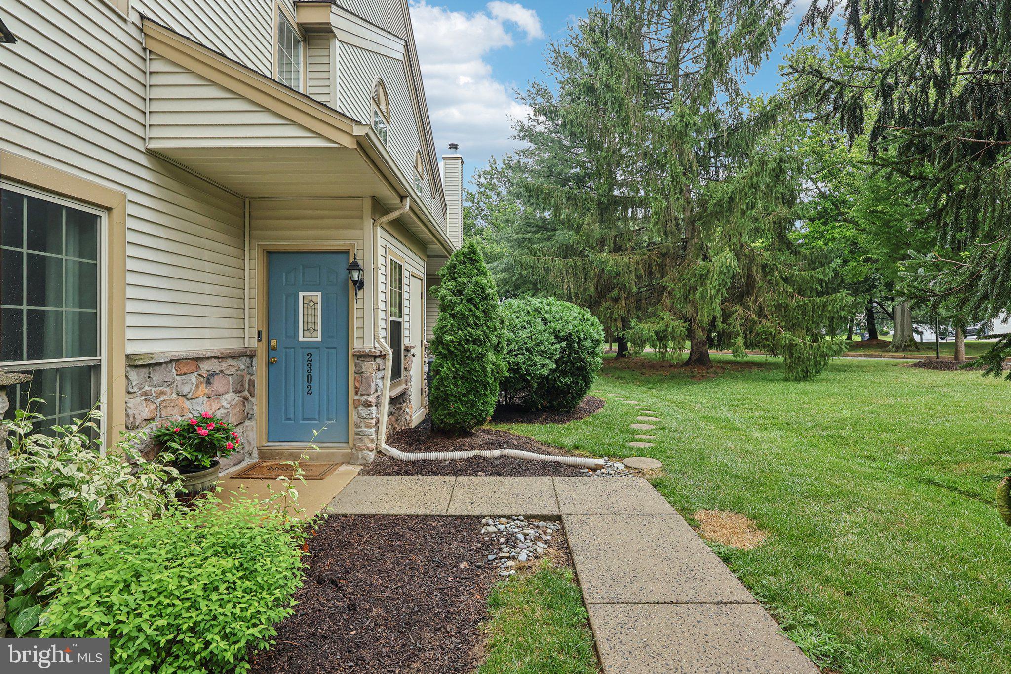 2302 FOXMEADOW CIRCLE CONDO 2302