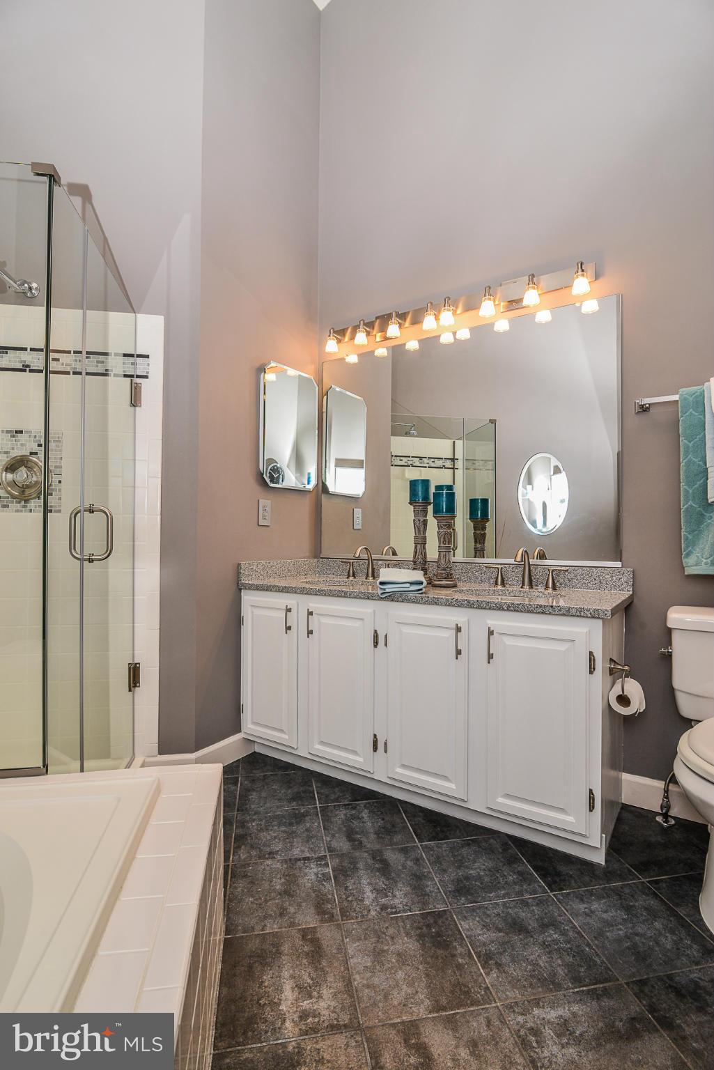 LIFESTYLE AT SULLY STATION - Residential