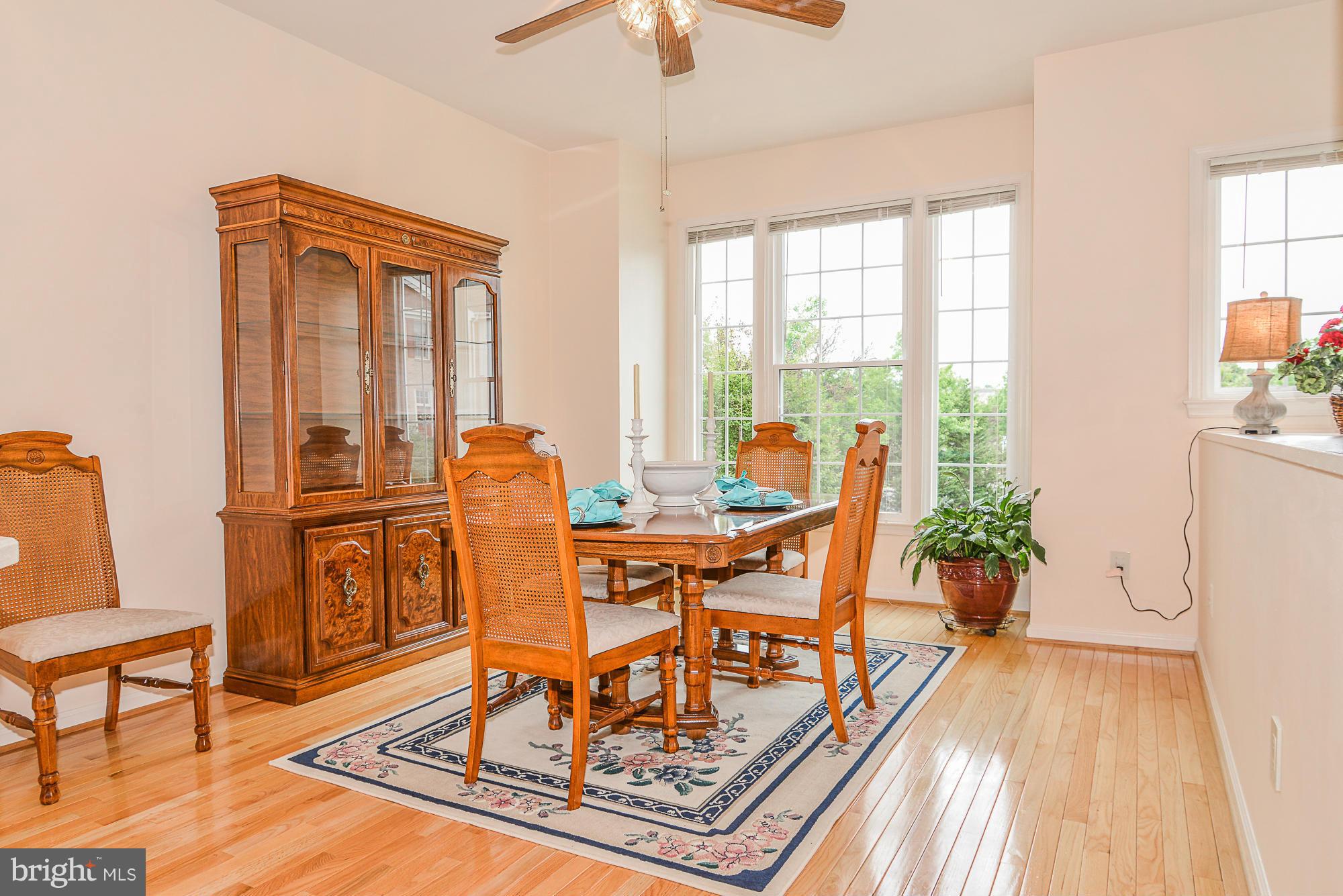 LIFESTYLE AT SULLY STATION - Residential