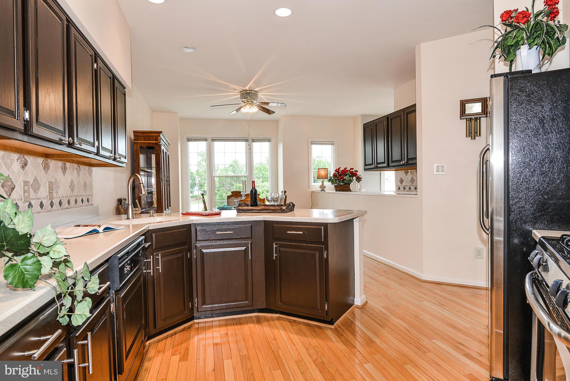 LIFESTYLE AT SULLY STATION - Residential