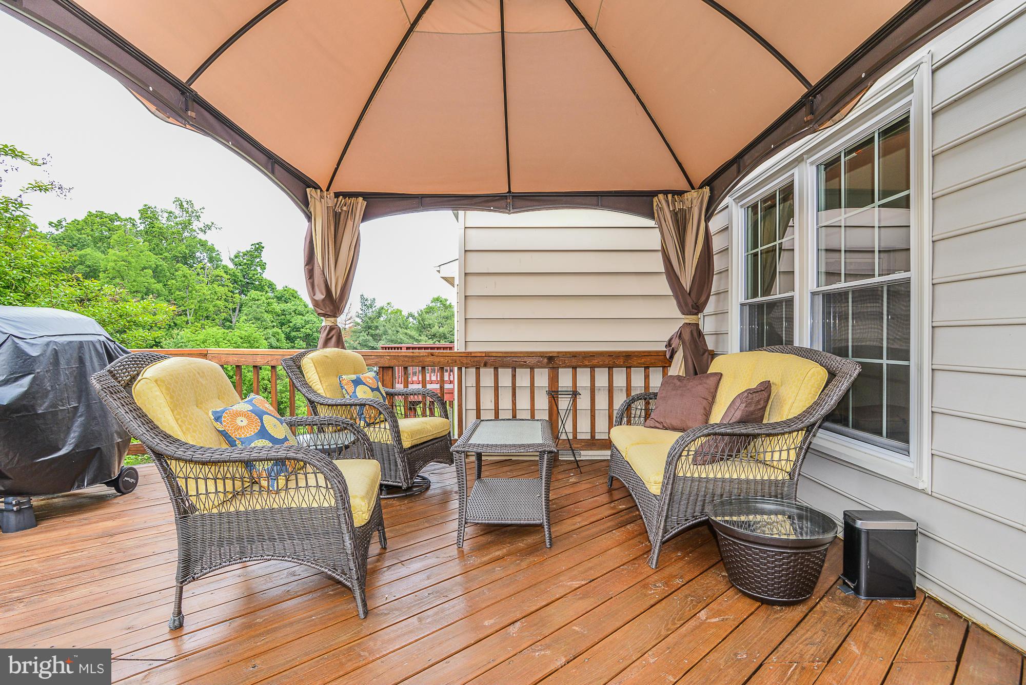 LIFESTYLE AT SULLY STATION - Residential