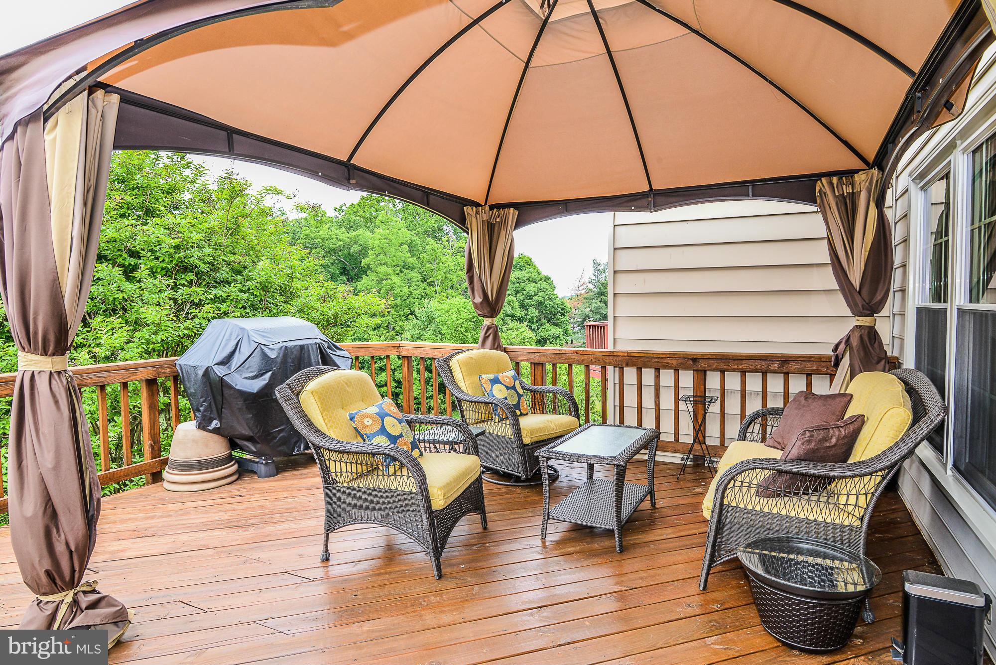 LIFESTYLE AT SULLY STATION - Residential