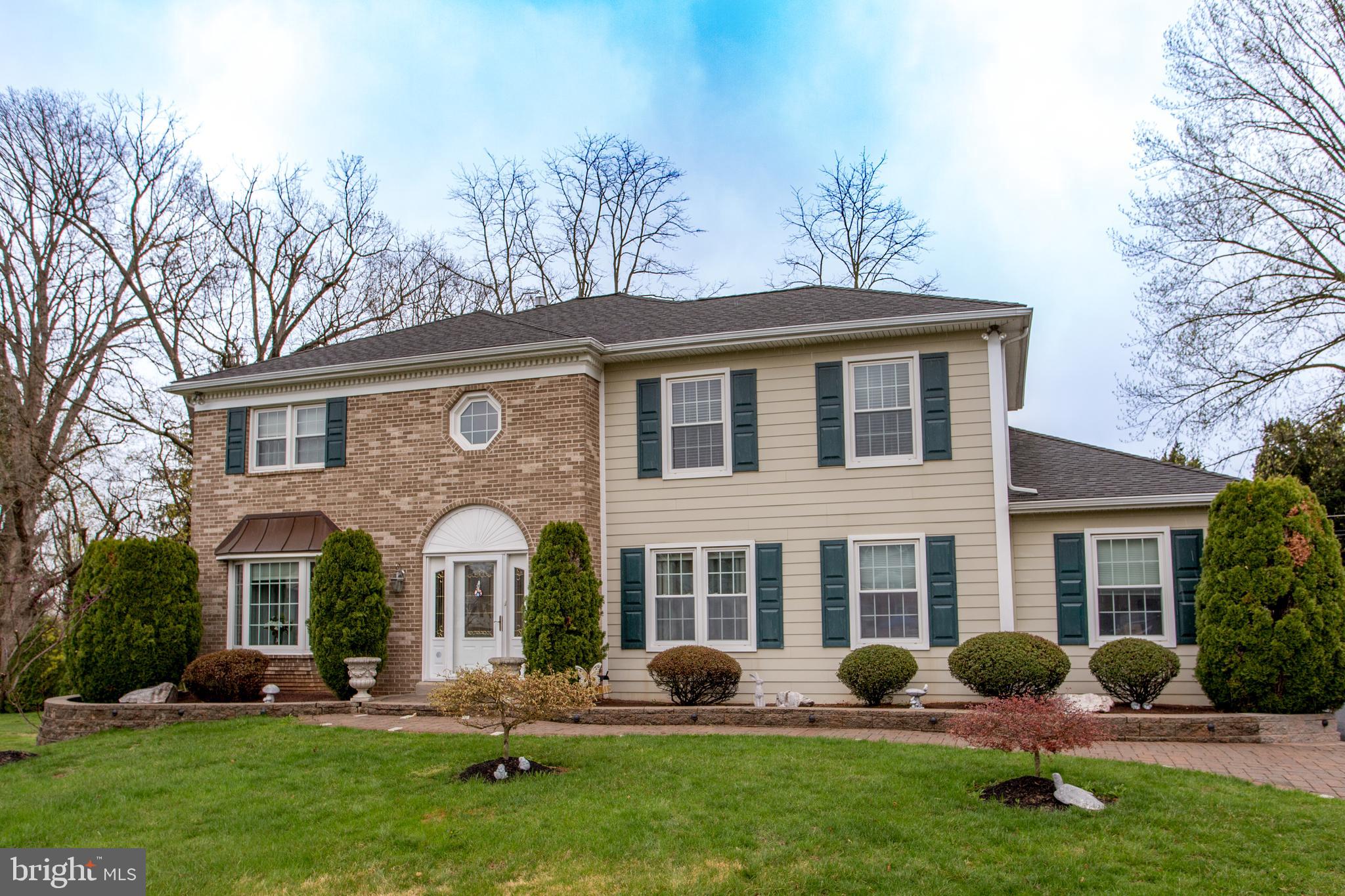 3789 GLENN COURT