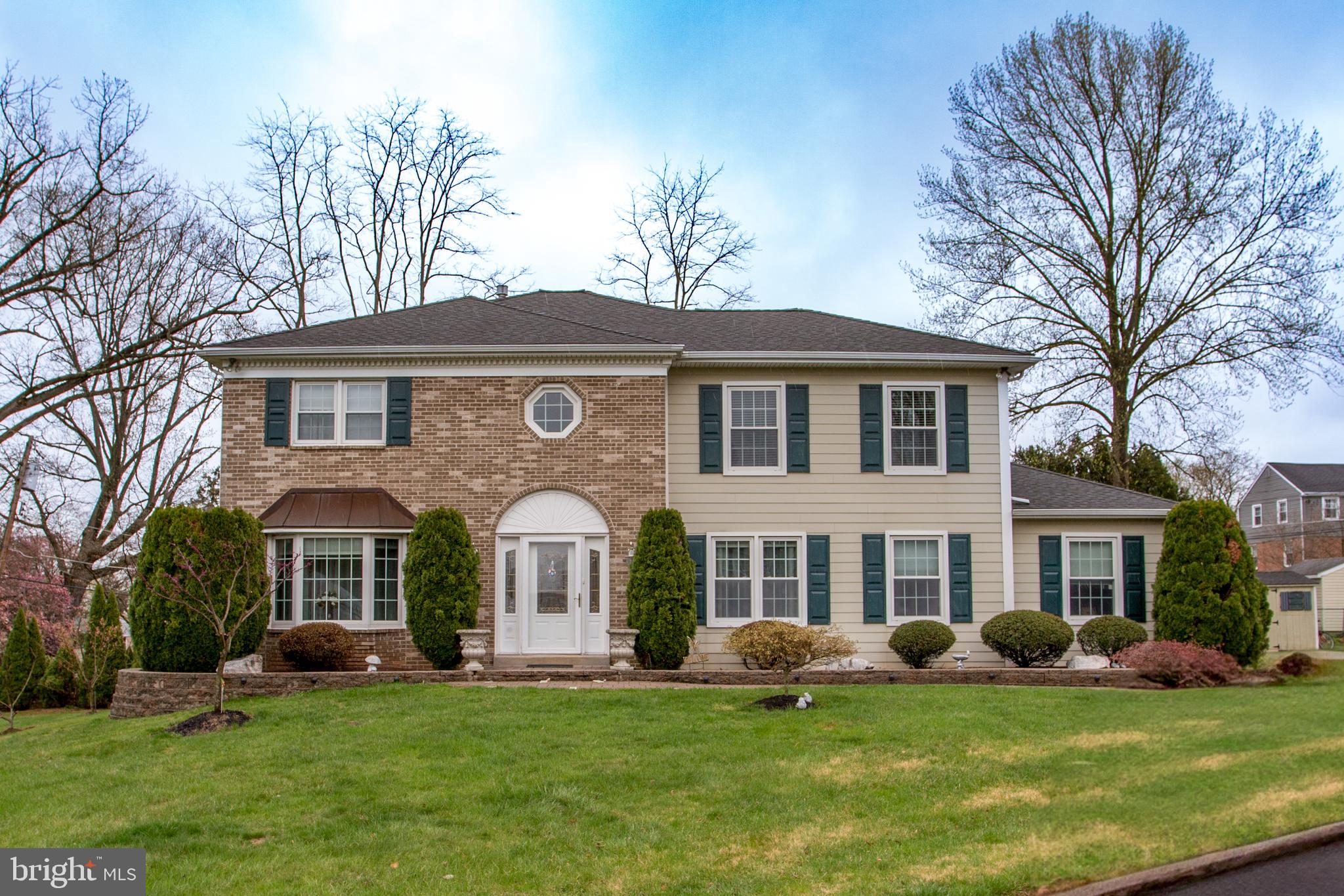 3789 GLENN COURT