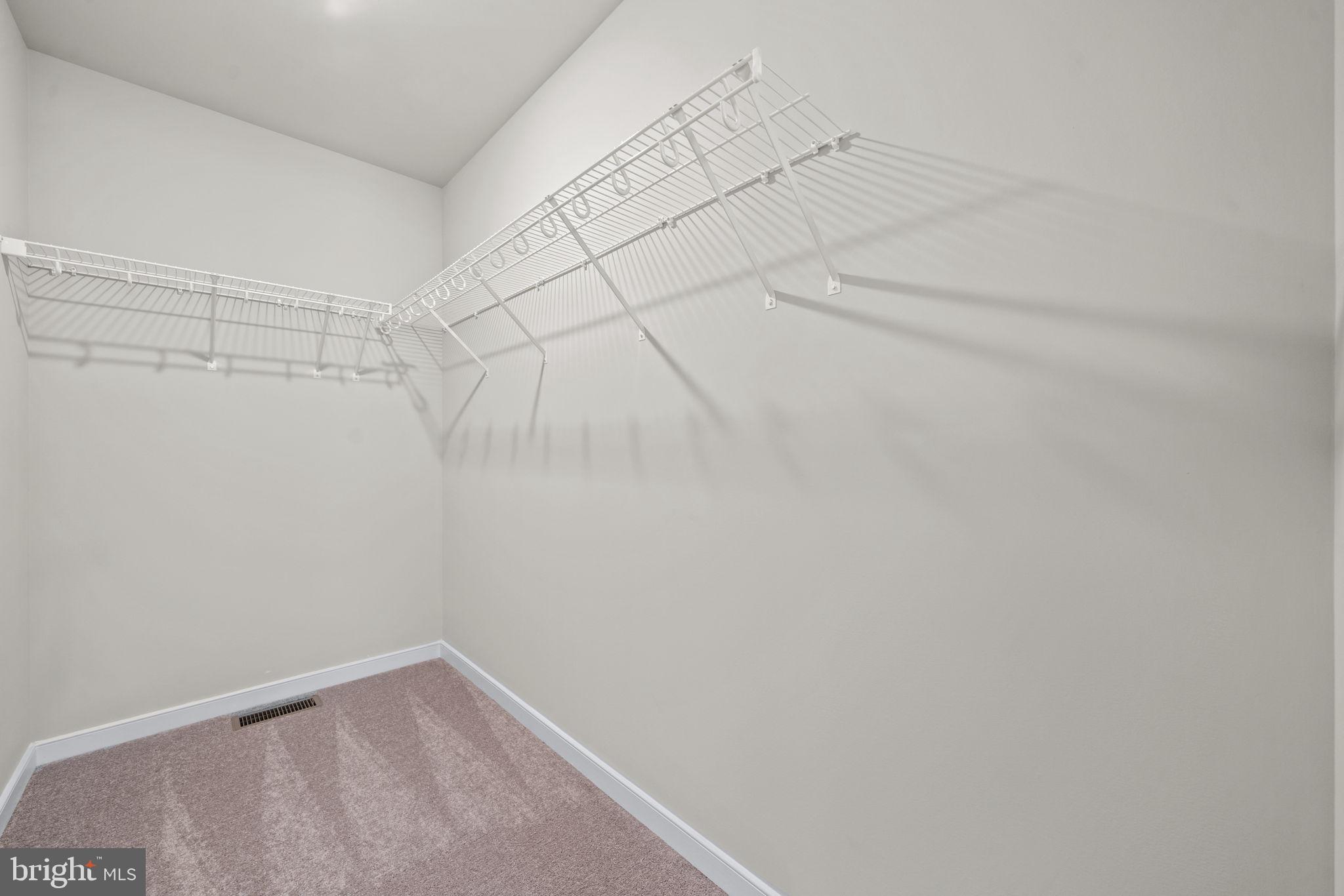 GARLAND LAKE - Residential