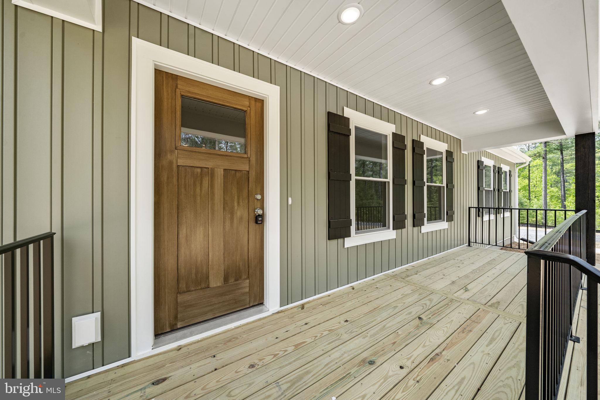 GARLAND LAKE - Residential