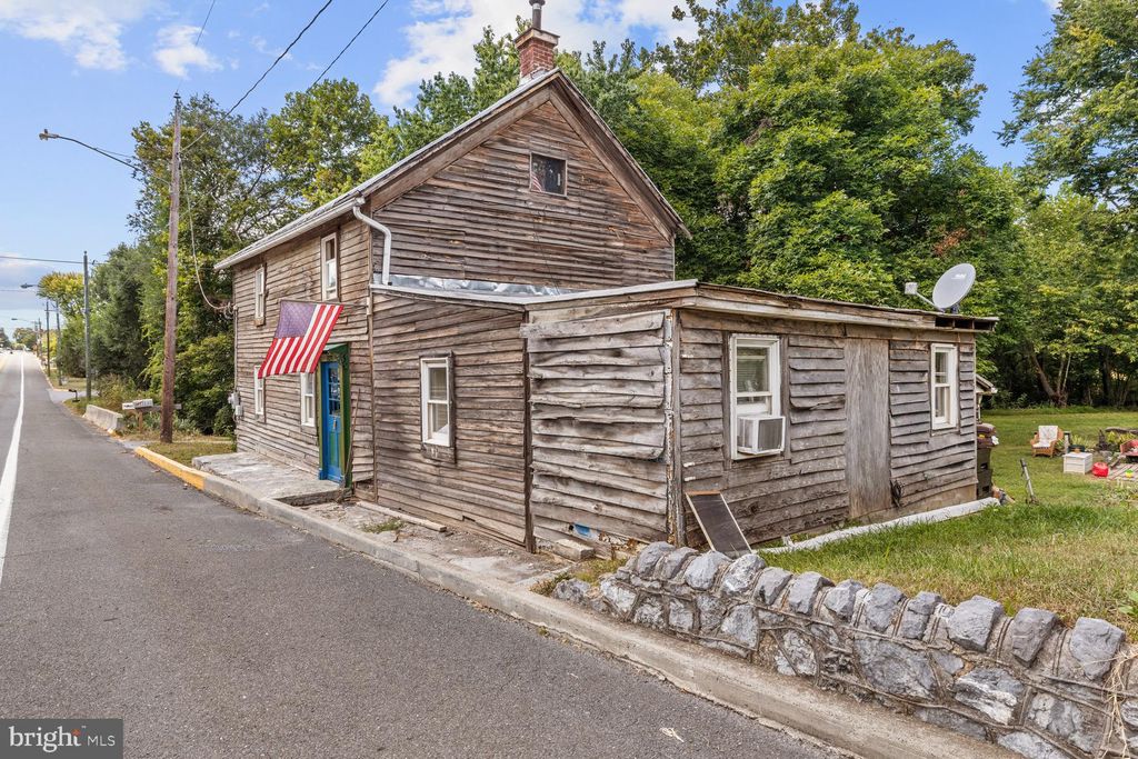 Photo of 3323 S Main Street, TOMS BROOK, VA 22660 (MLS # VASH2012408)