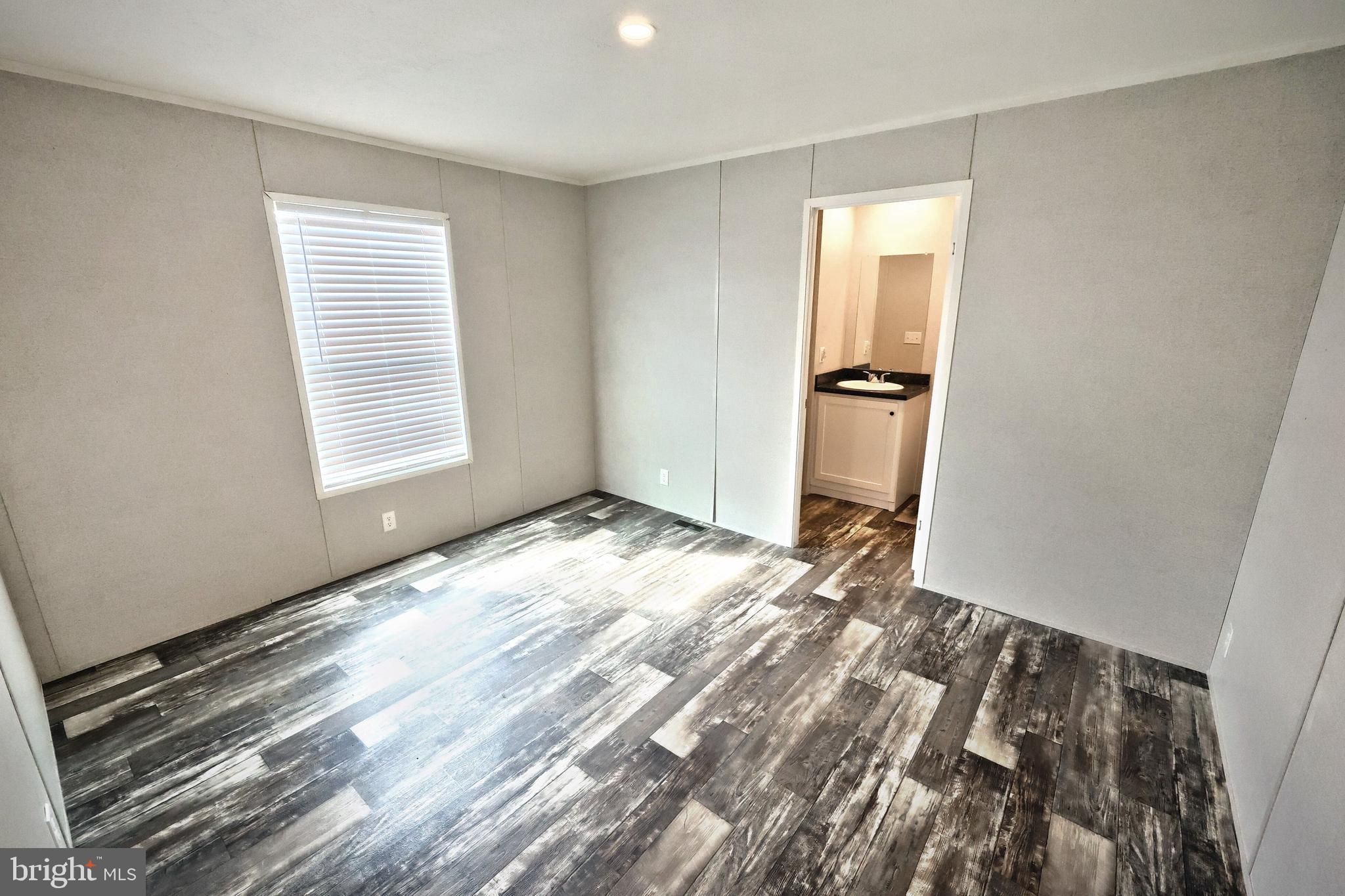 PARADISE MHP - Residential