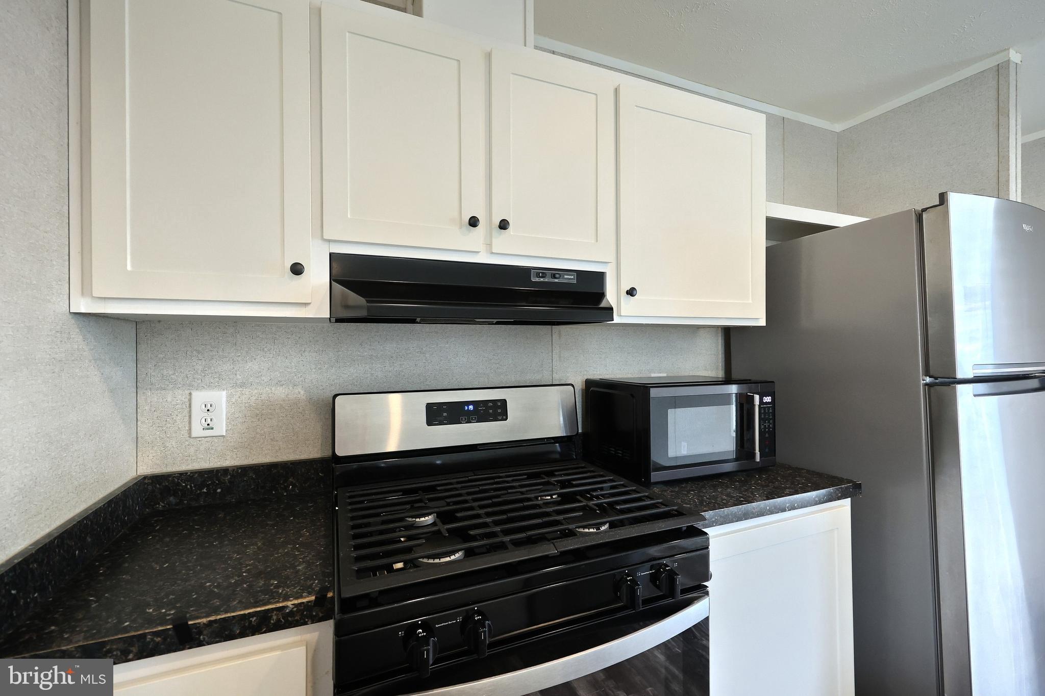 PARADISE MHP - Residential