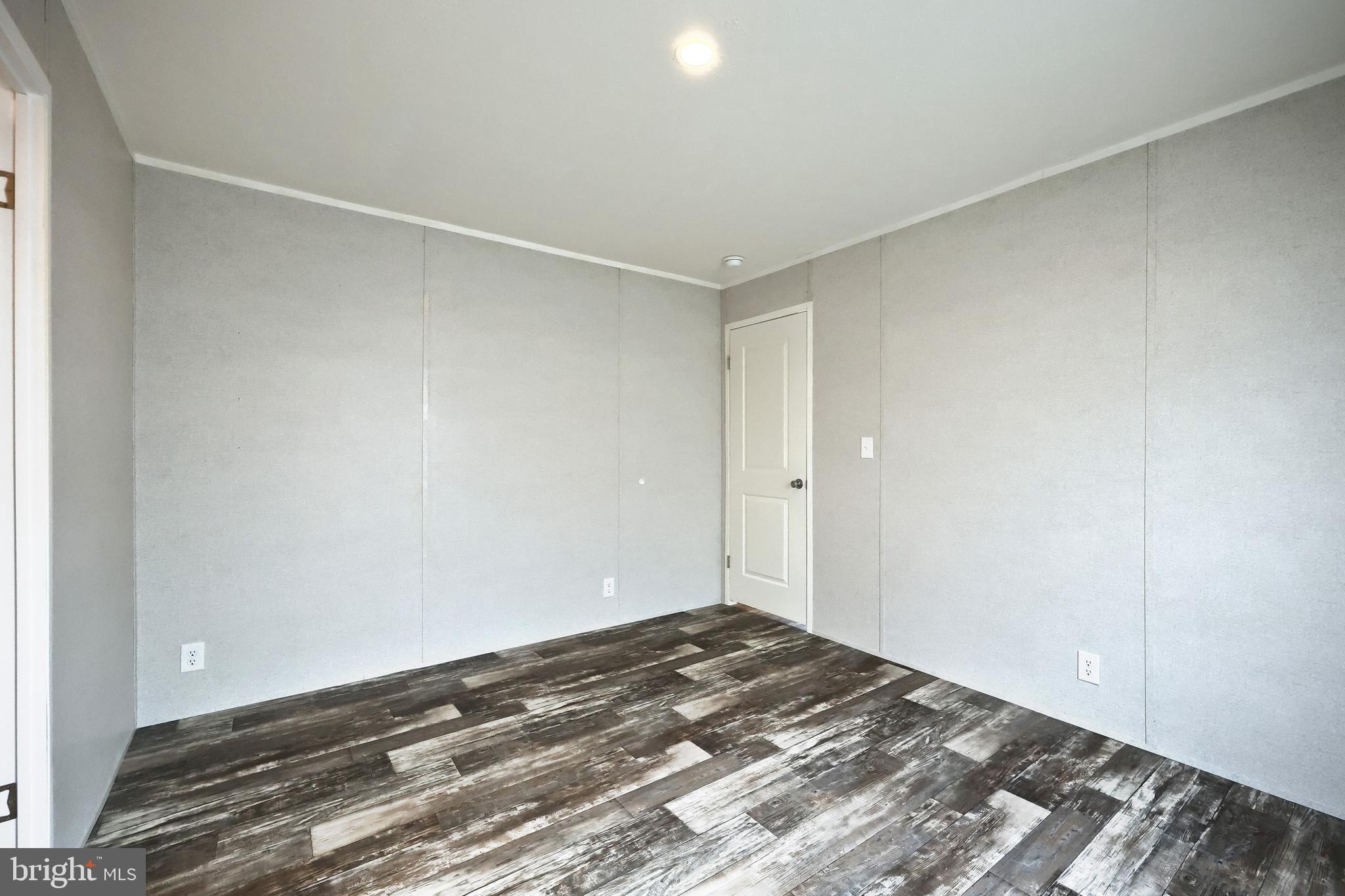 PARADISE MHP - Residential