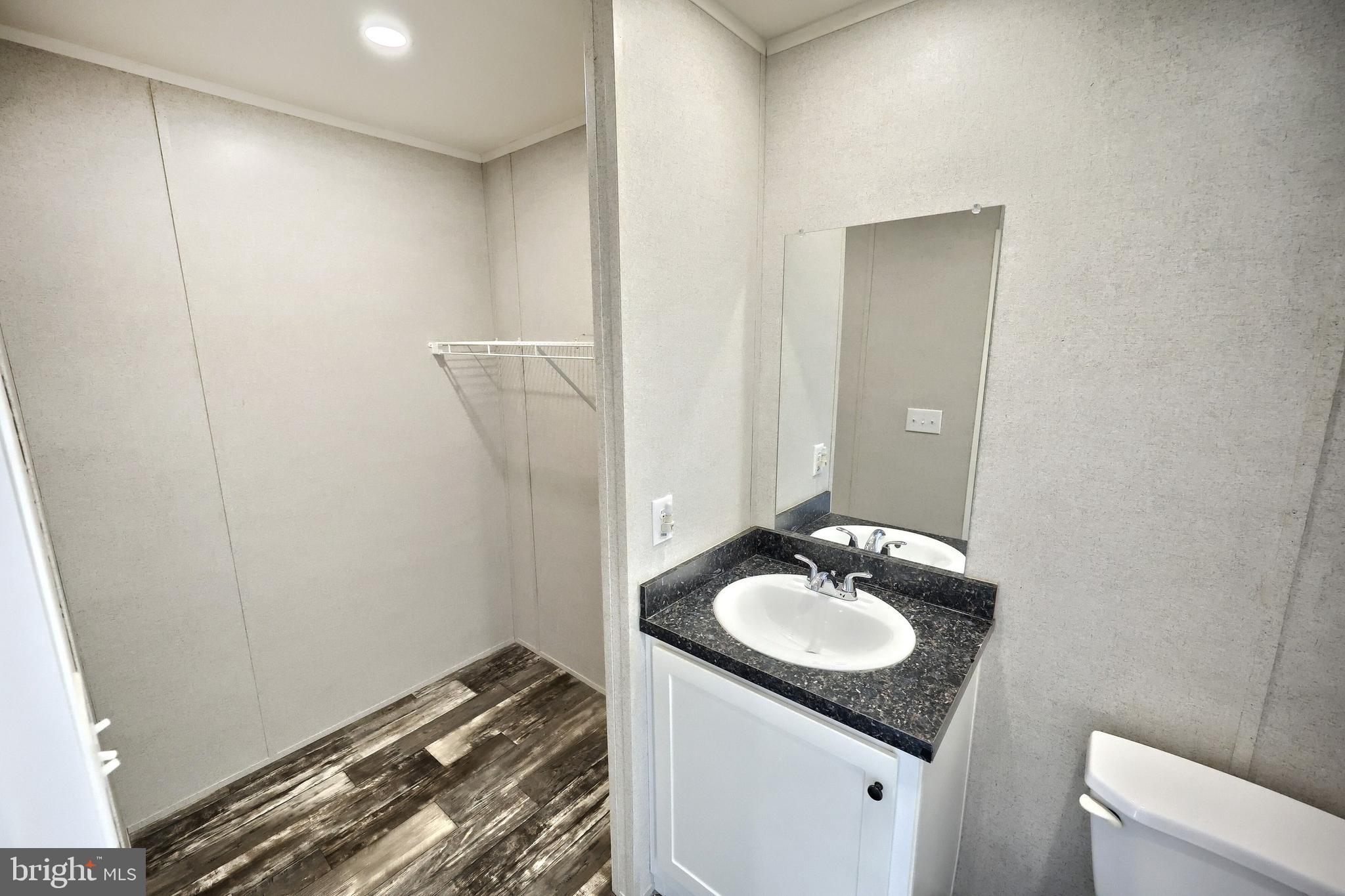 PARADISE MHP - Residential