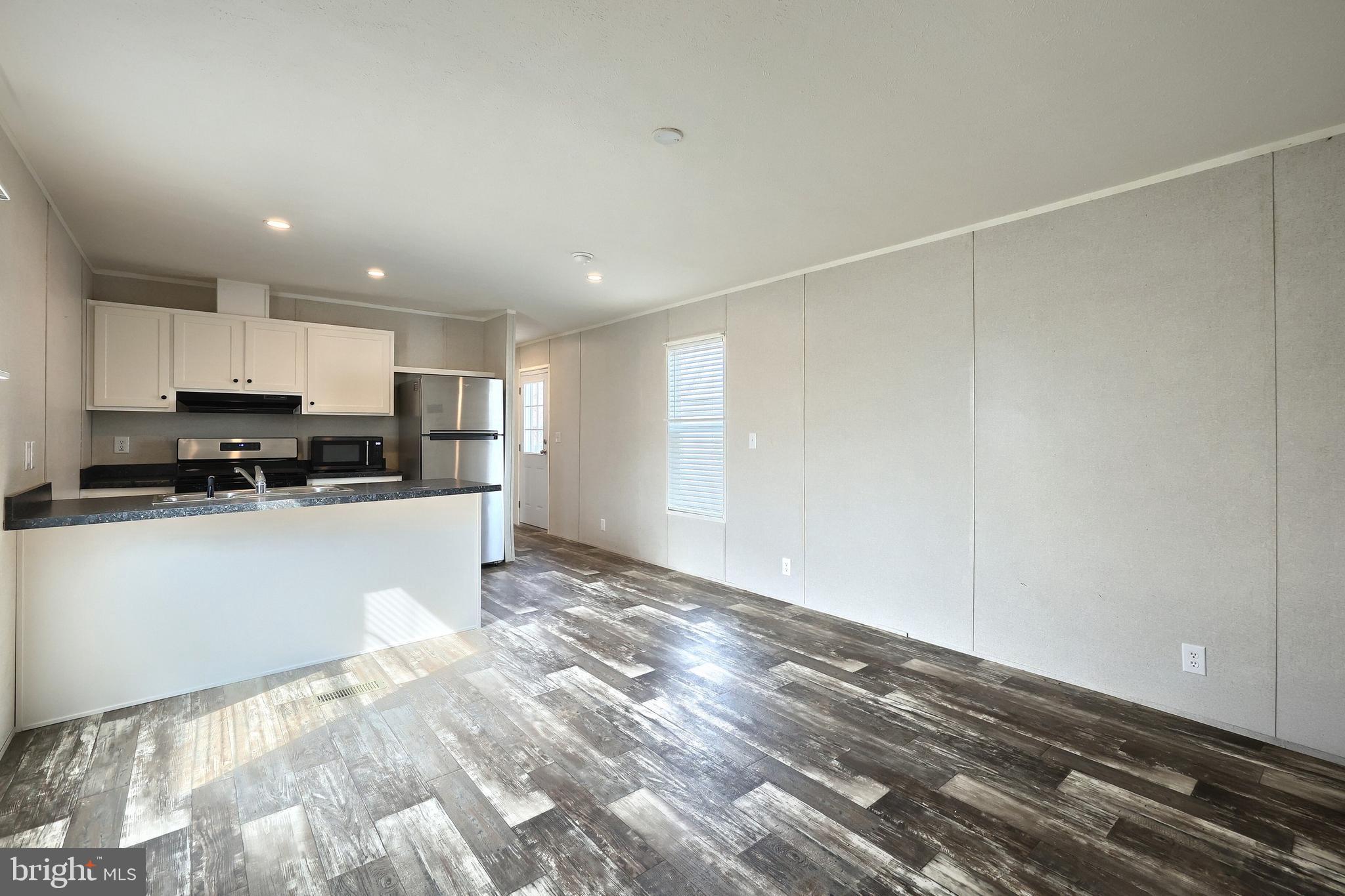 PARADISE MHP - Residential