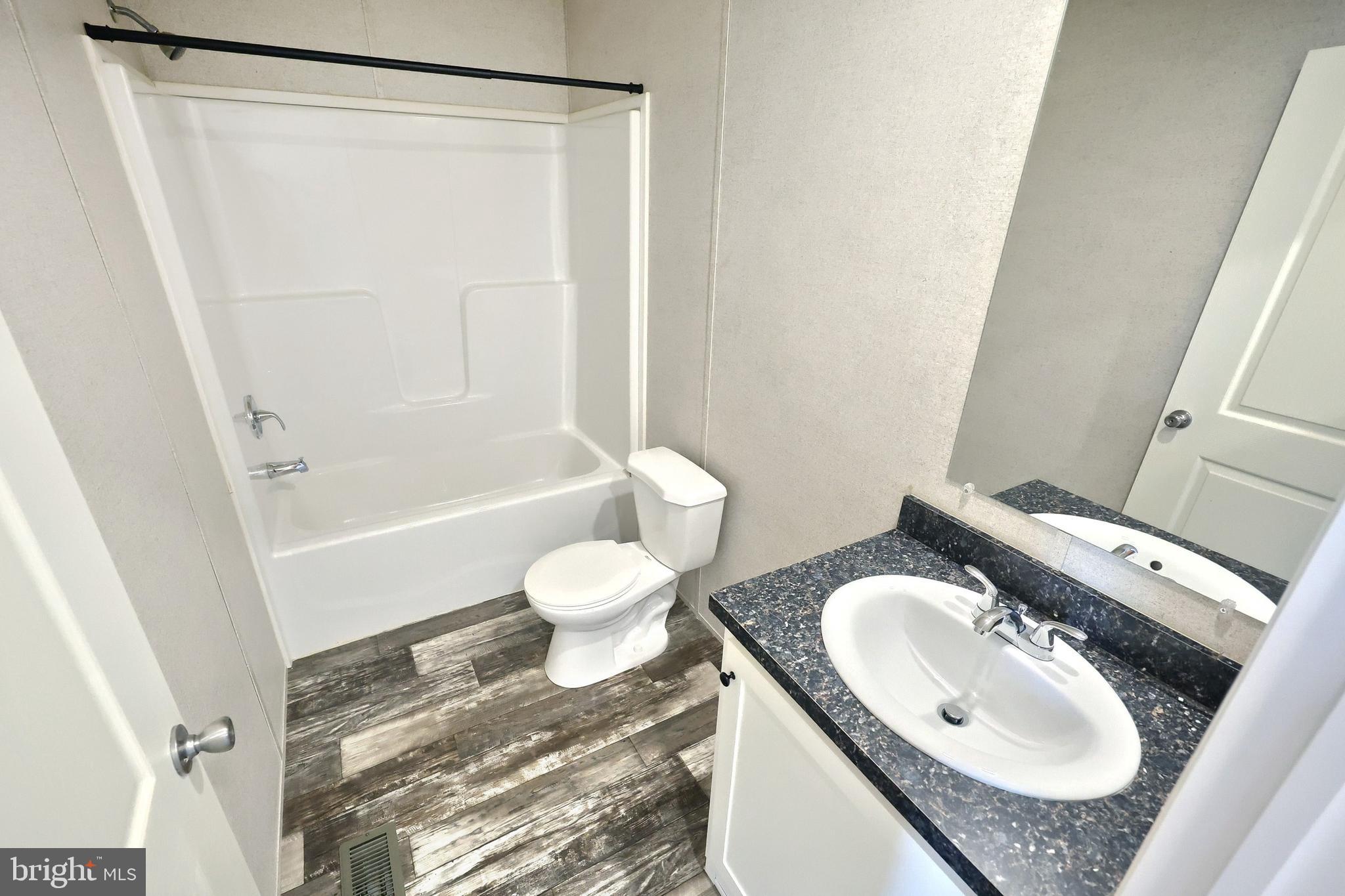 PARADISE MHP - Residential