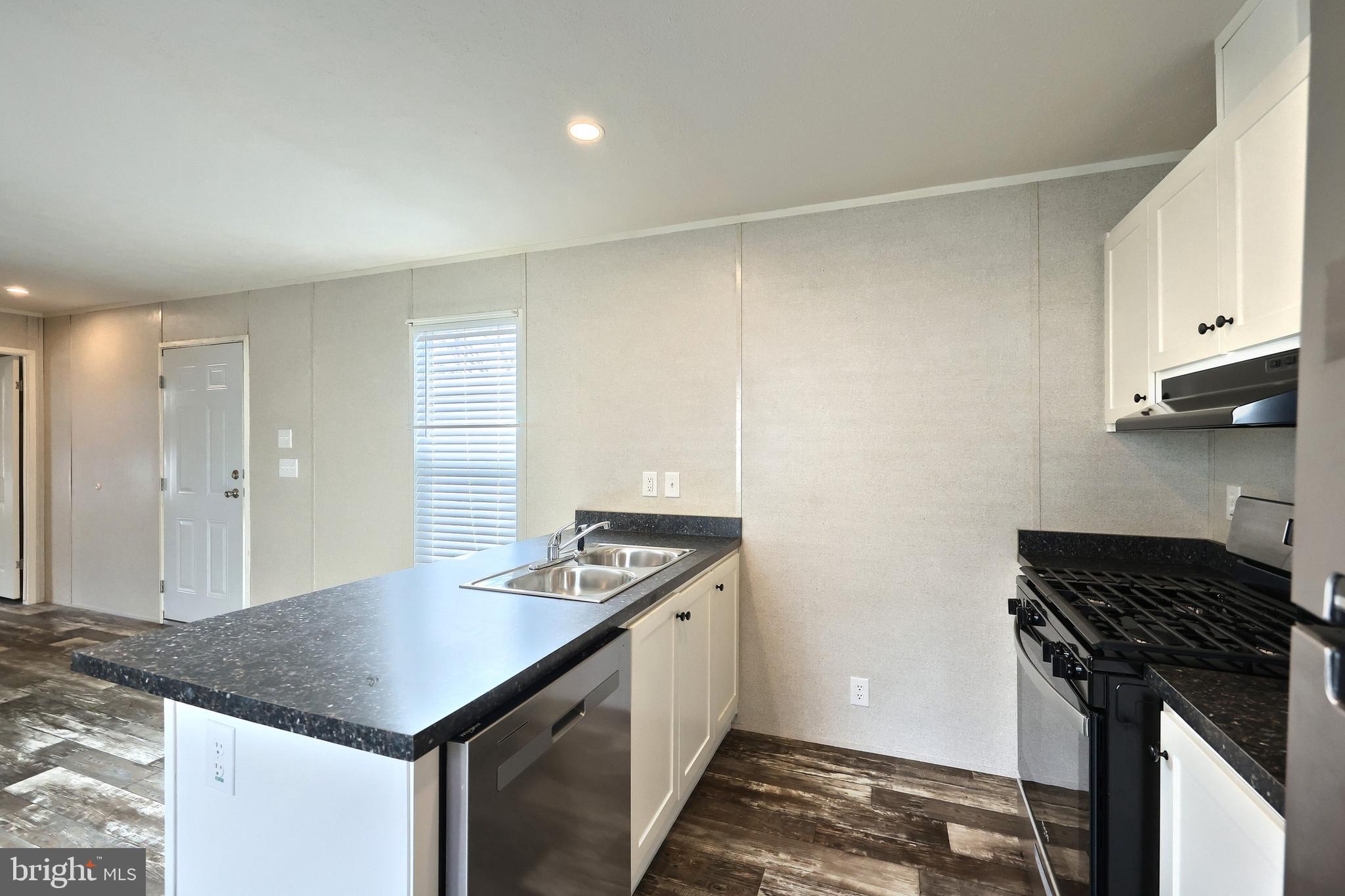 PARADISE MHP - Residential