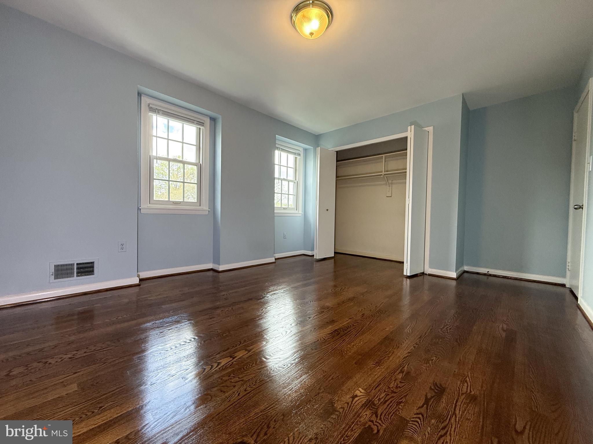 COLLEGE GARDENS - Residential Lease