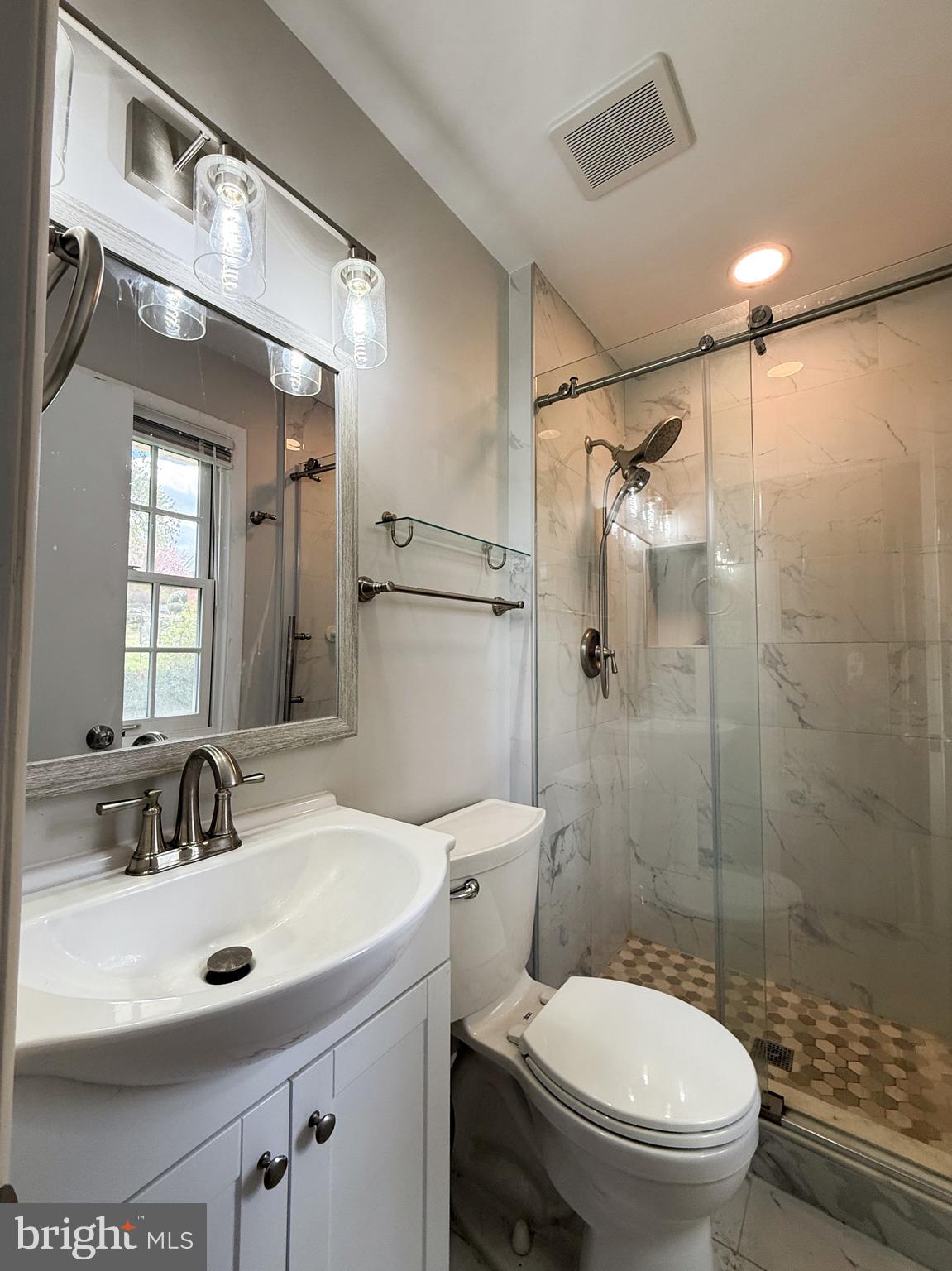 COLLEGE GARDENS - Residential Lease