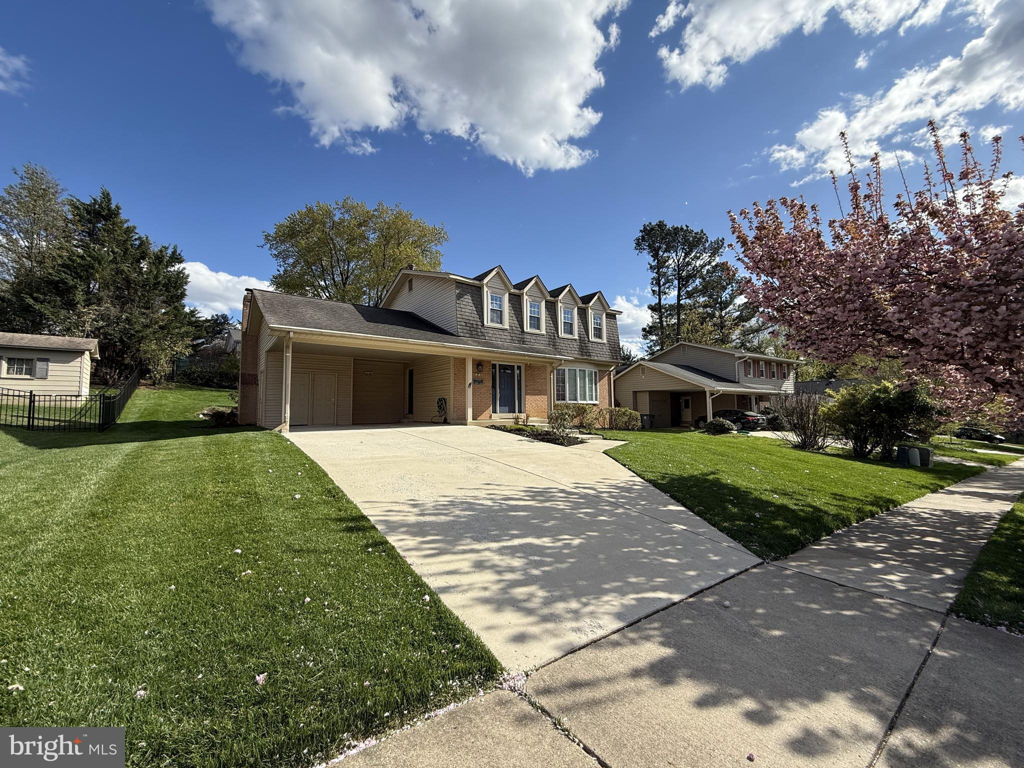 COLLEGE GARDENS - Residential Lease