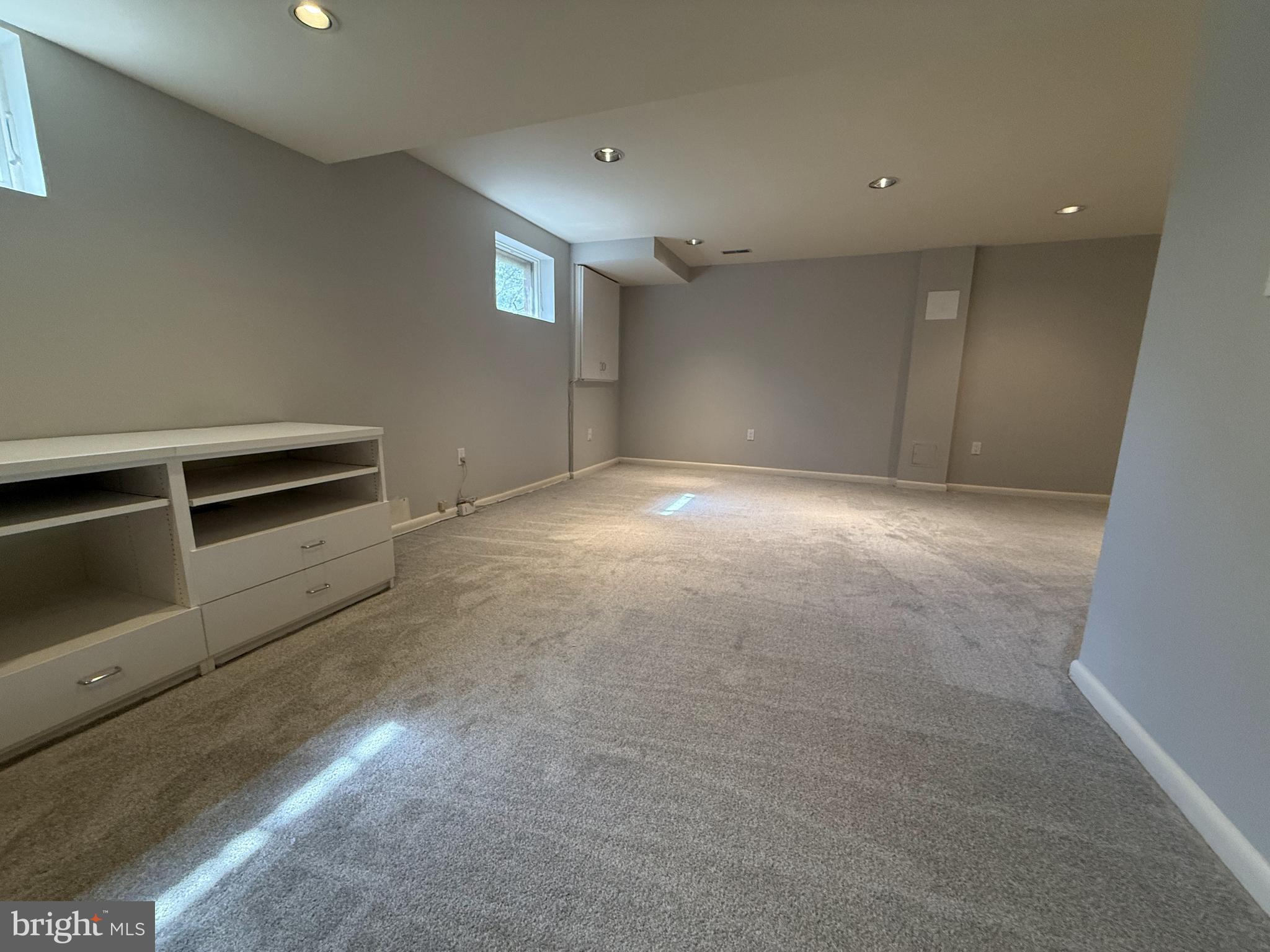 COLLEGE GARDENS - Residential Lease