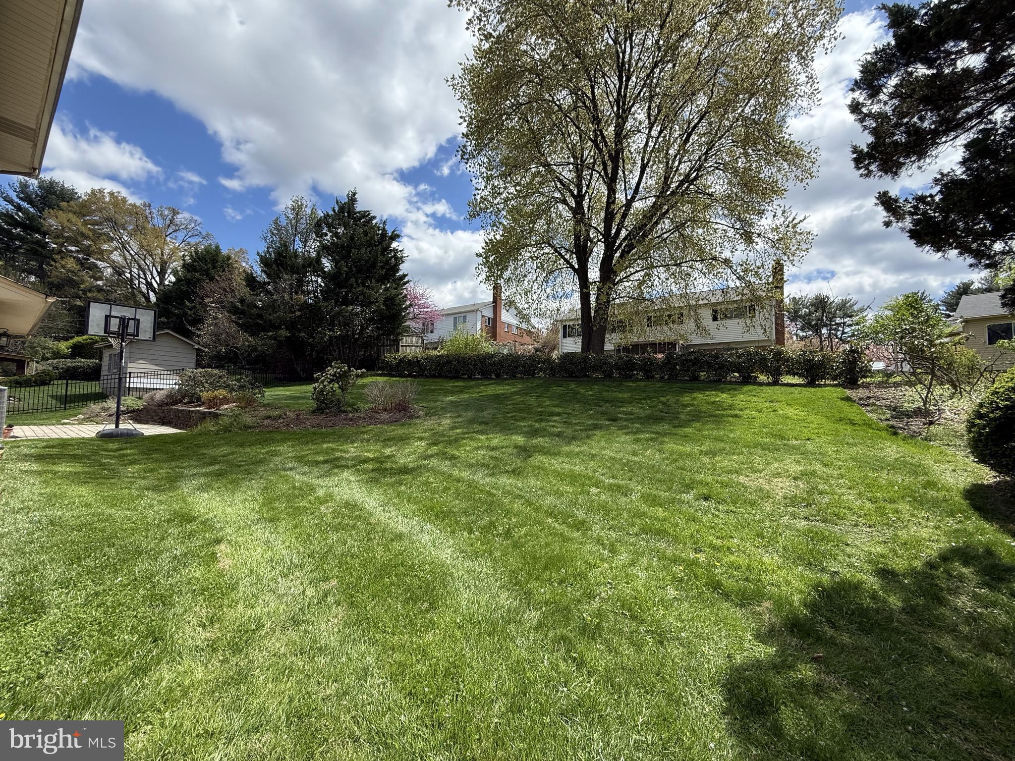 COLLEGE GARDENS - Residential Lease