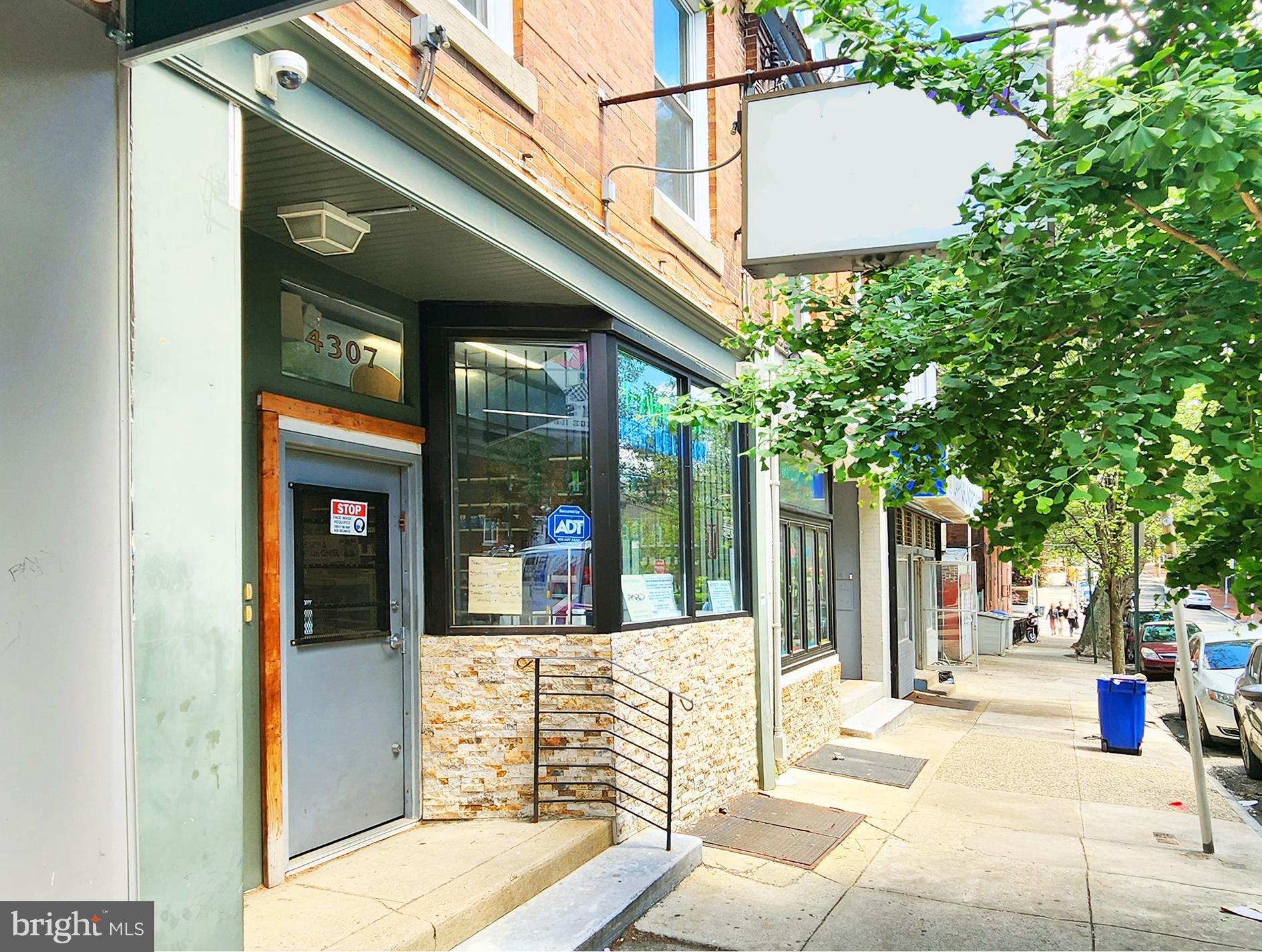 Welcome to University City!This great retail space near the University of Pennsylvania is currently configured as a pharmacy but is open to a huge variety of uses. This rarely available commercial space has central HVAC, a kitchenette, one bathroom, and basement storage. The space is in-line with other retail that has been operating on this corridor for decades: Koch’s Deli, Evan’s Pizza, and Locust Laundromat! Be the next successful long-term retailer on this block!