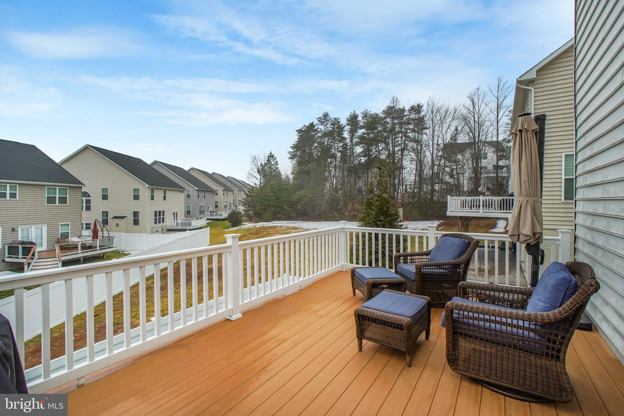 MAY'S QUARTER - Residential