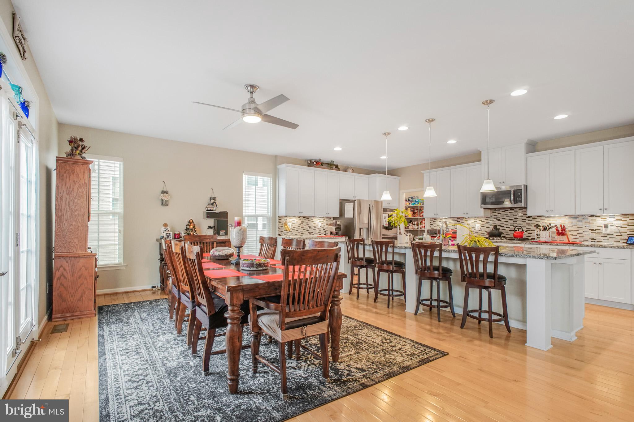 MAY'S QUARTER - Residential