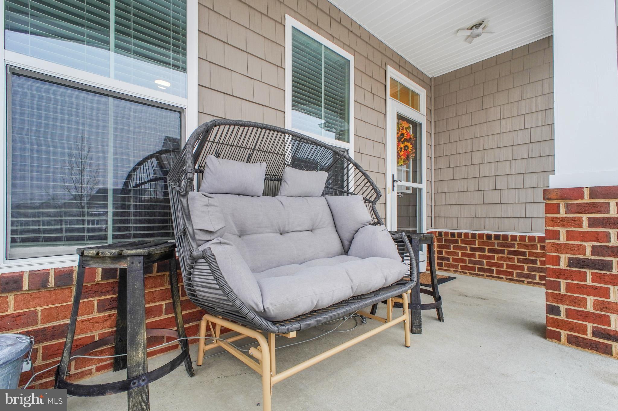 MAY'S QUARTER - Residential