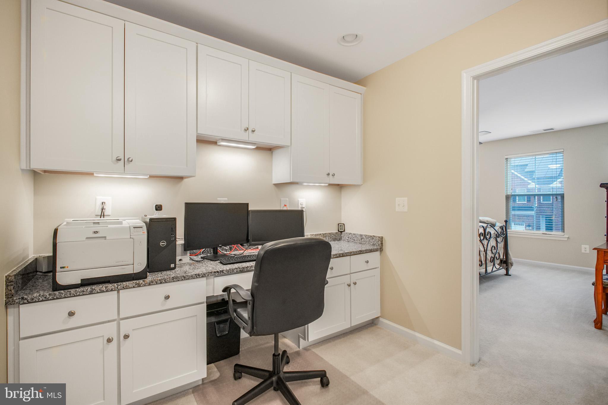 MAY'S QUARTER - Residential